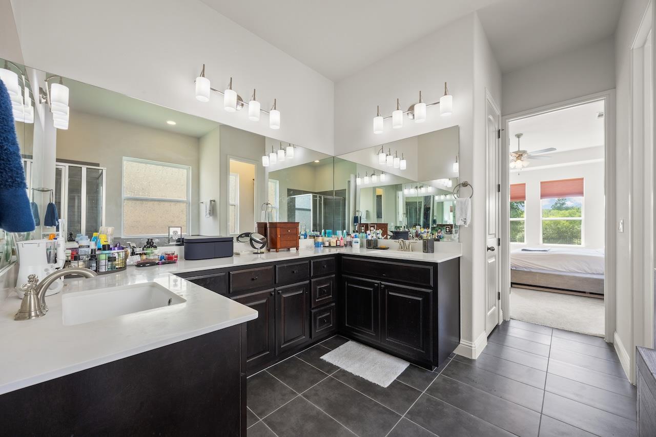 608 Cascada Ln, Round Rock, TX 78681