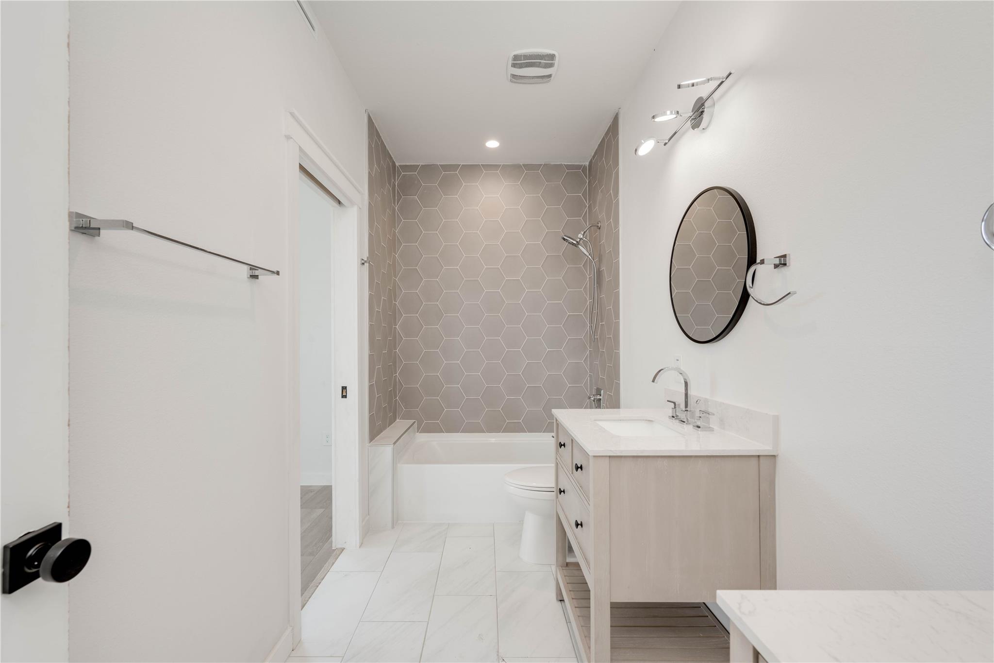 1315 Clearfield Dr # 2, Austin, TX 78758