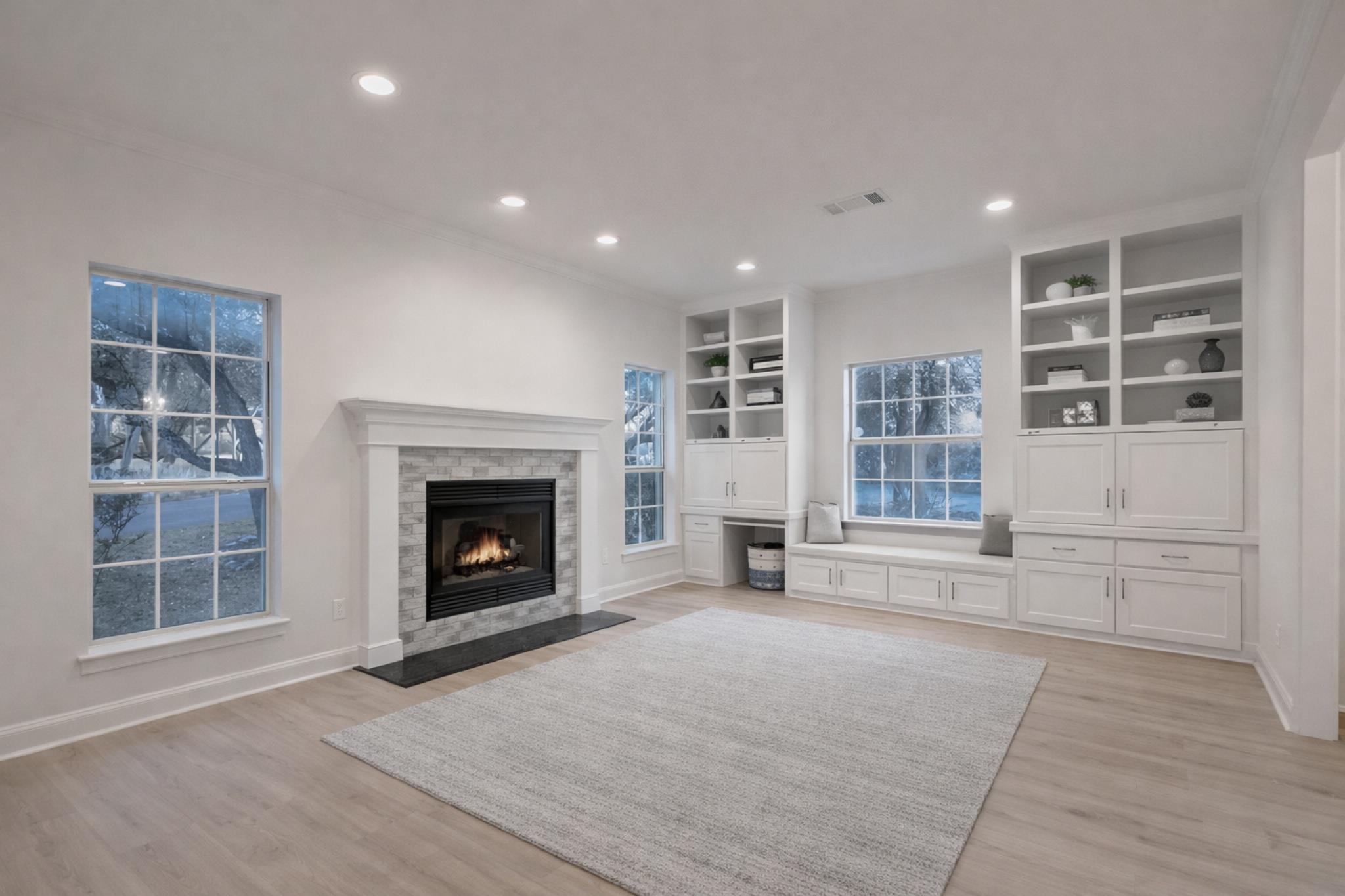 17706 N Rim Dr, Leander, TX 78641