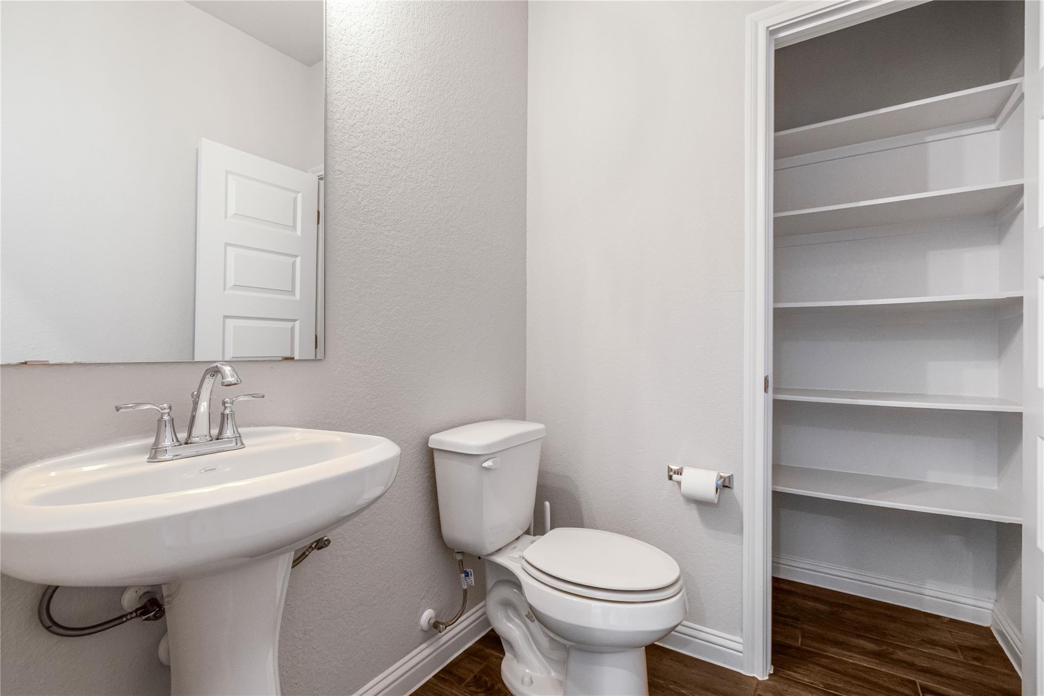 8017 Orizzonte St, Austin, TX 78744