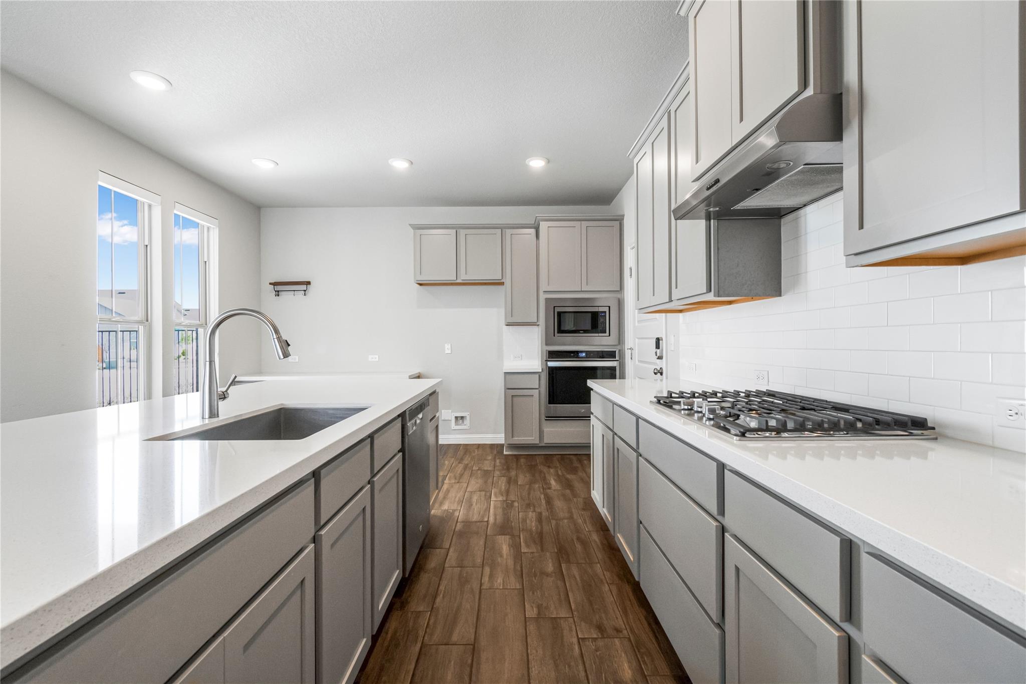 8017 Orizzonte St, Austin, TX 78744