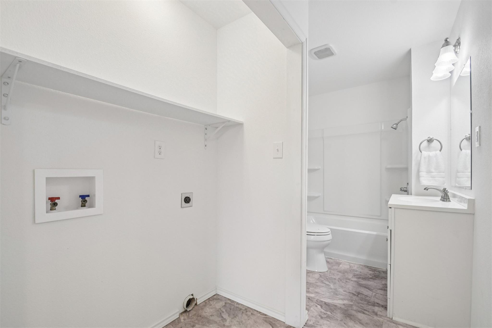 1470 Oak Grove Rd, Leander, TX 78641