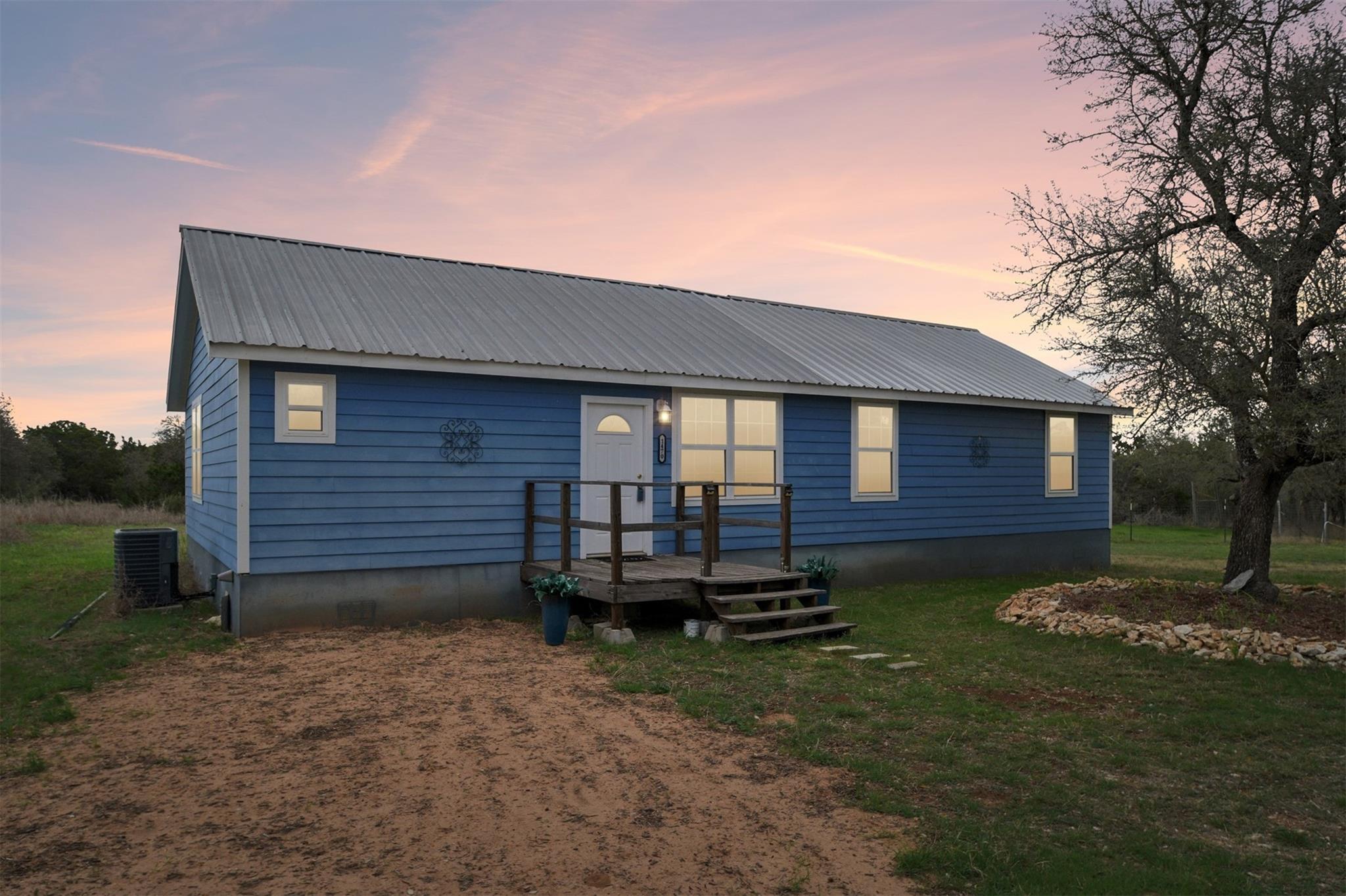 1470 Oak Grove Rd, Leander, TX 78641