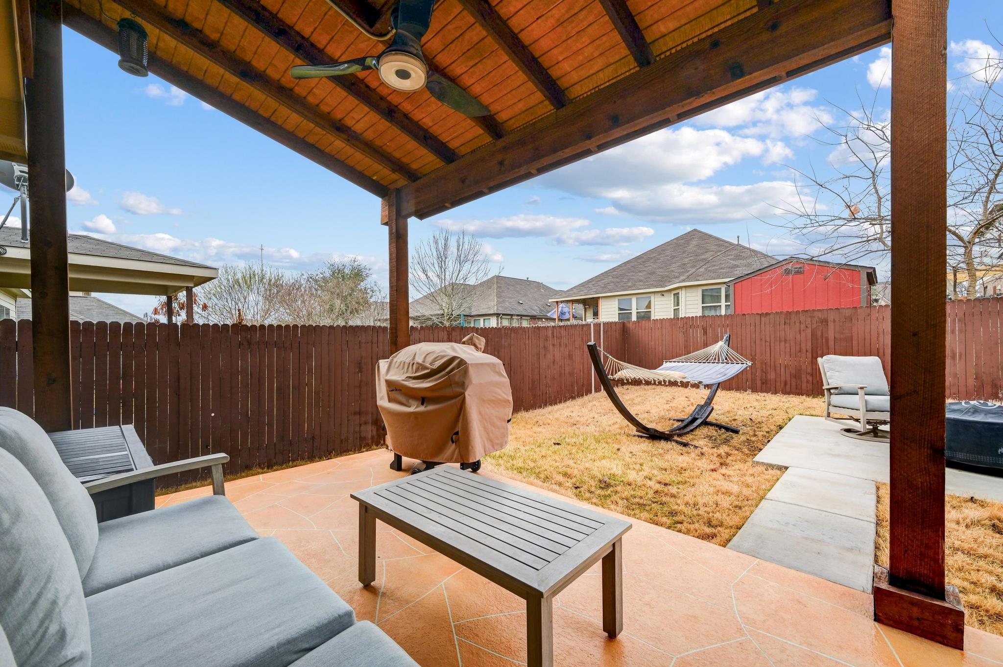 546 Hot Springs Vly, Buda, TX 78610