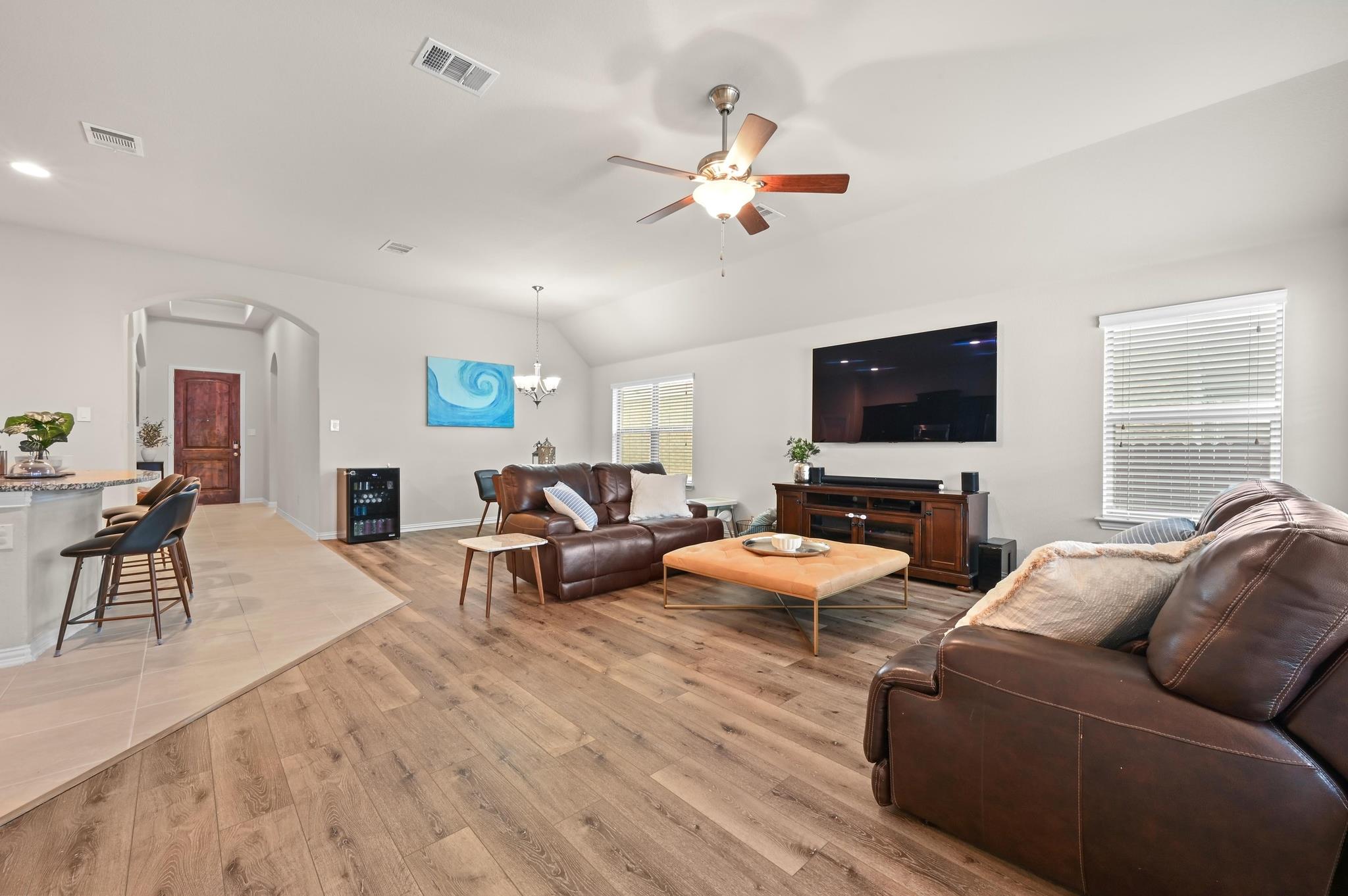 546 Hot Springs Vly, Buda, TX 78610