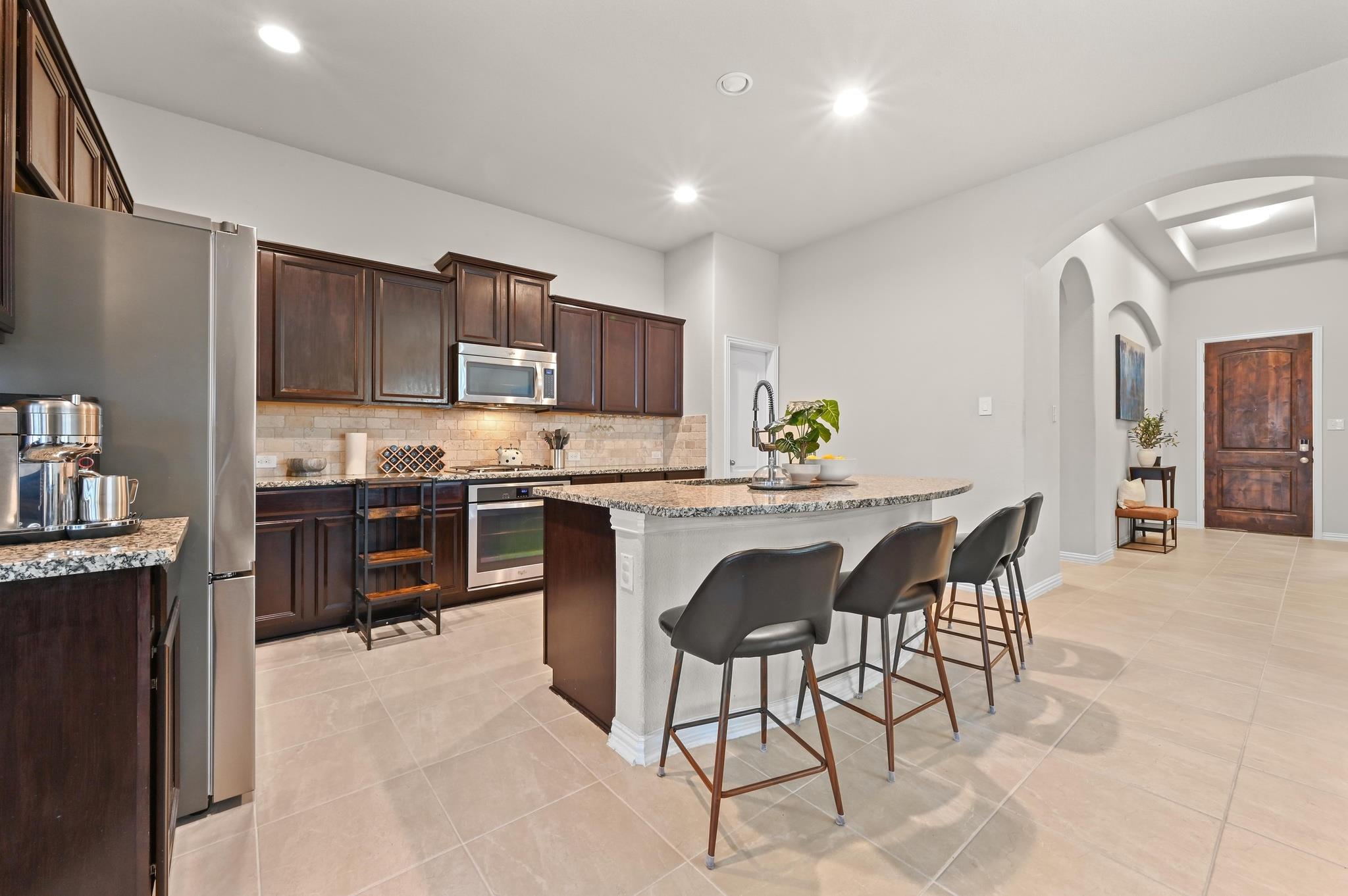 546 Hot Springs Vly, Buda, TX 78610