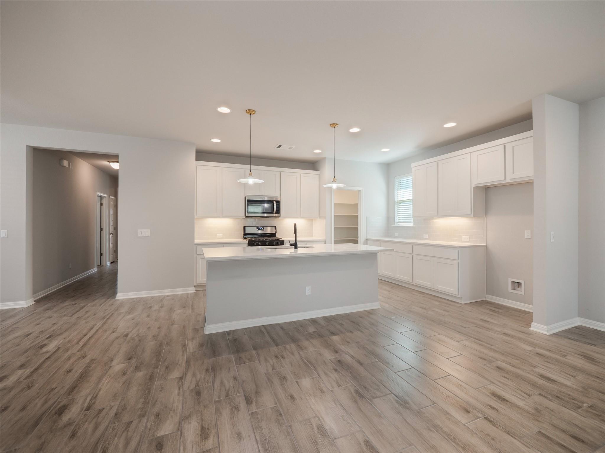 817 Olive Creek Dr # 70, Georgetown, TX 78633