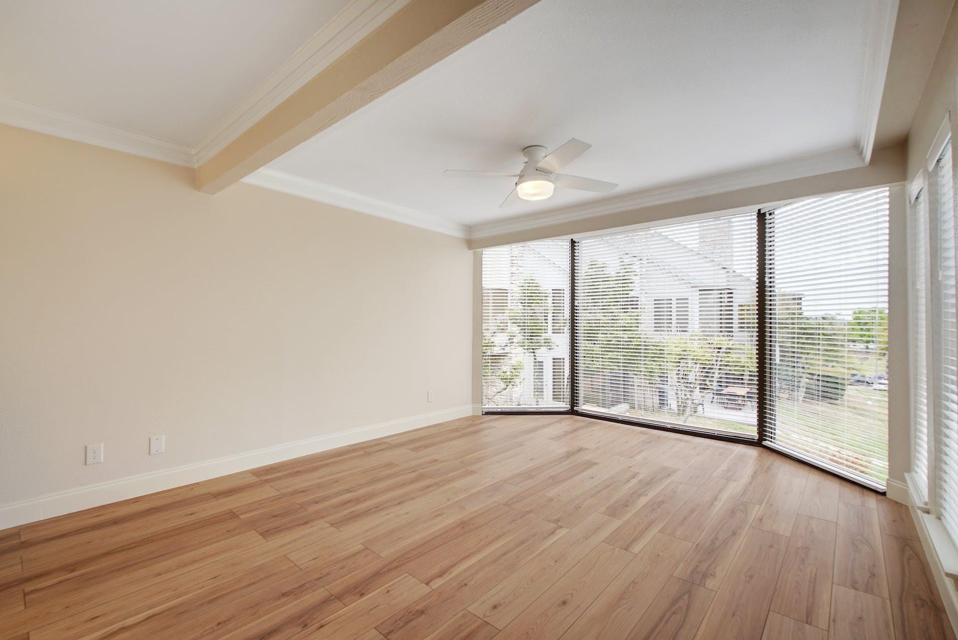 105 World Of Tennis Sq, Lakeway, TX 78738