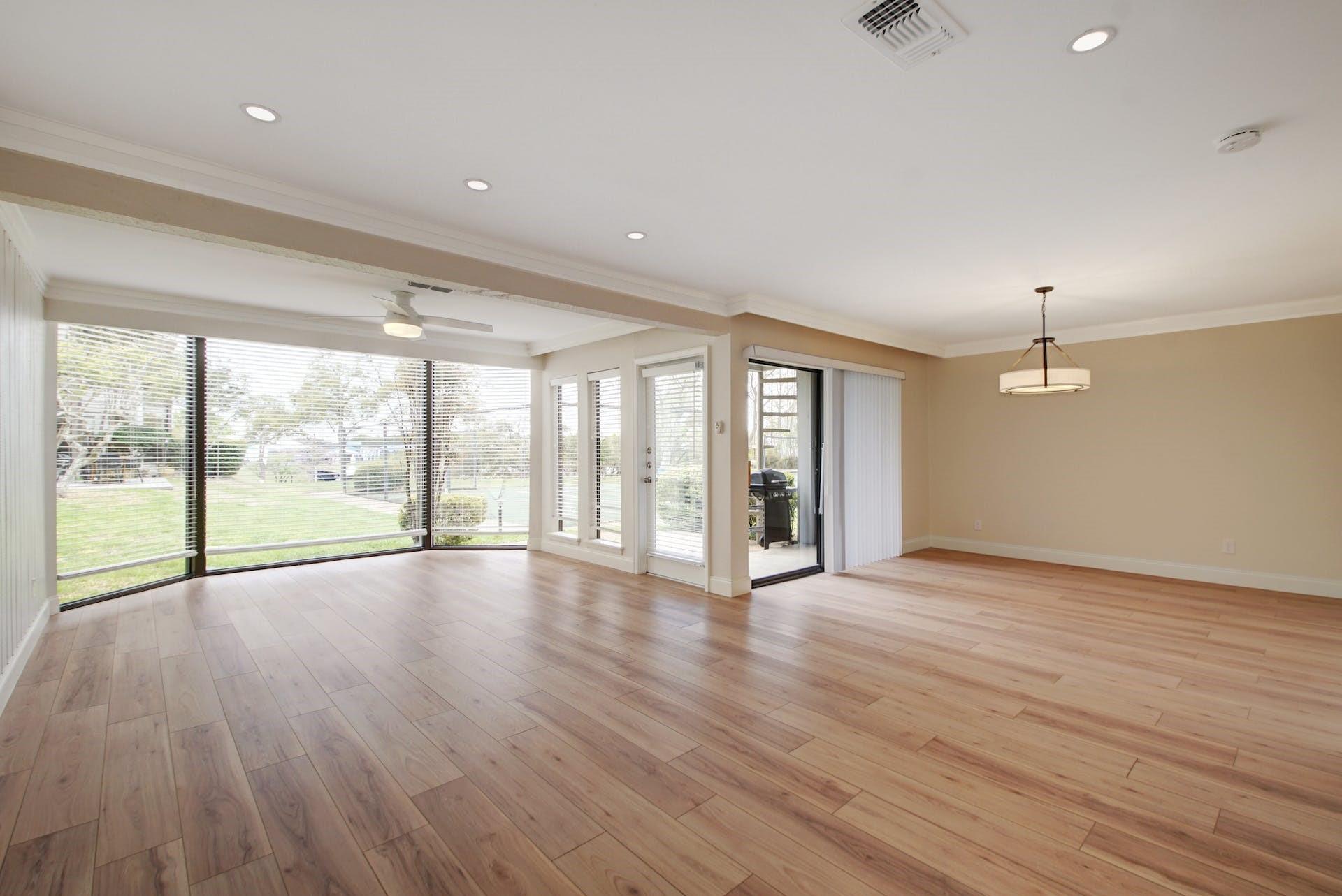 105 World Of Tennis Sq, Lakeway, TX 78738