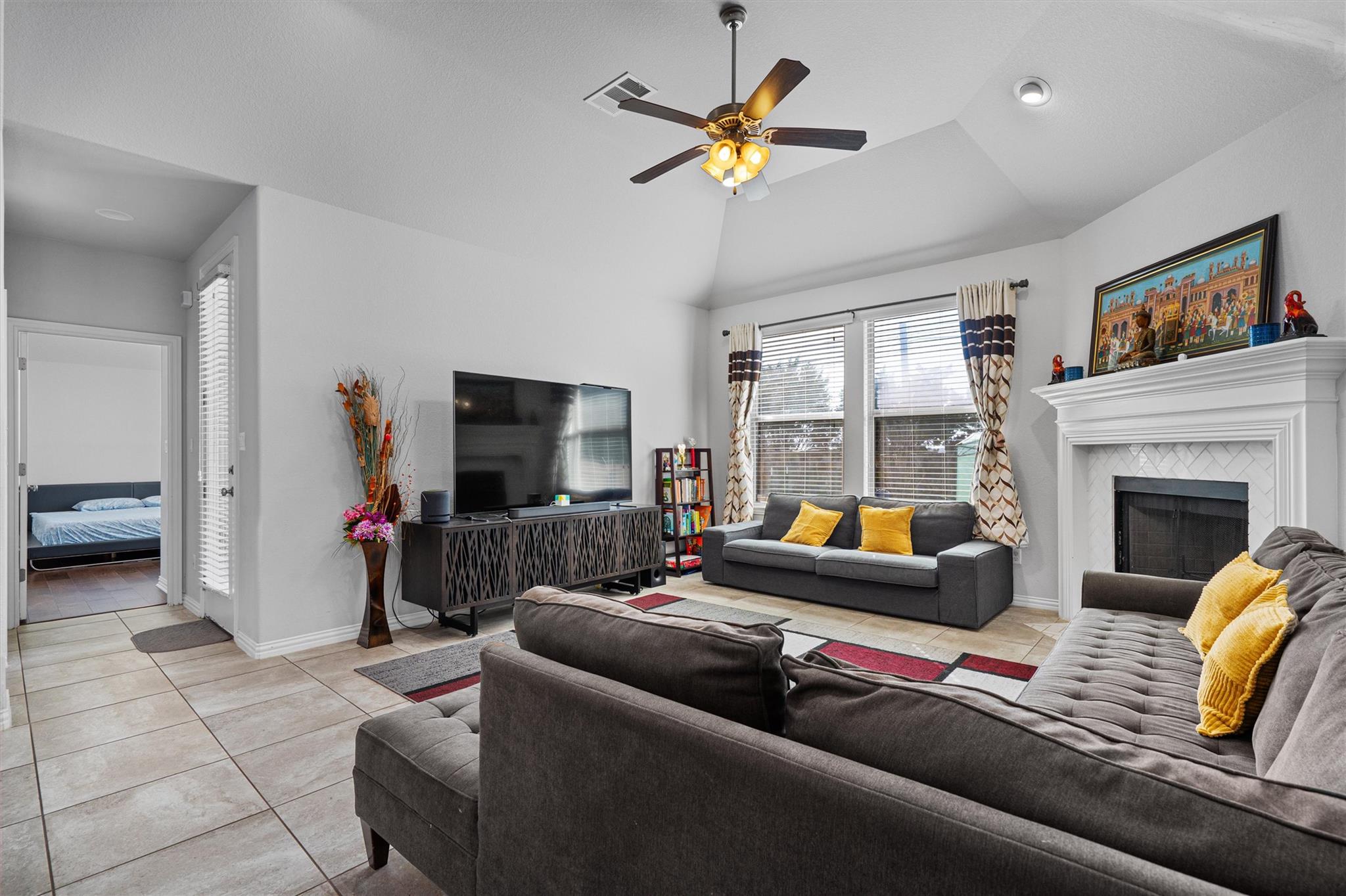 138 Drury Ln, Austin, TX 78737