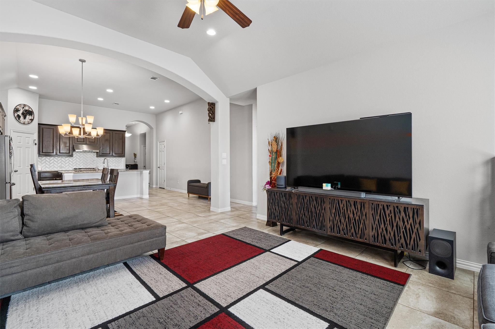 138 Drury Ln, Austin, TX 78737