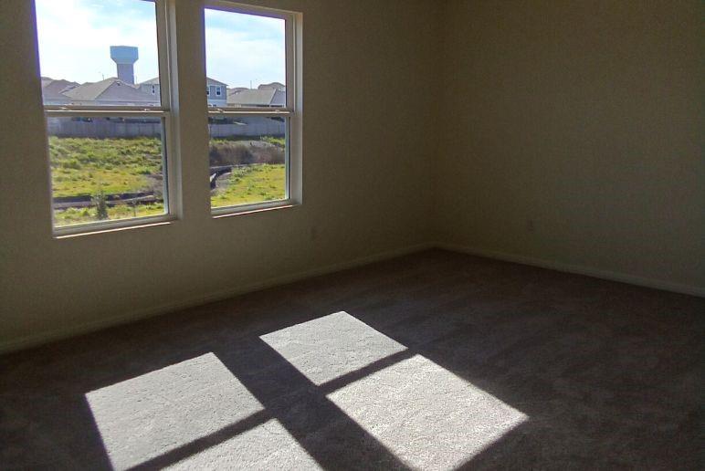 12817 Samuel Adams Dr, Manor, TX 78653