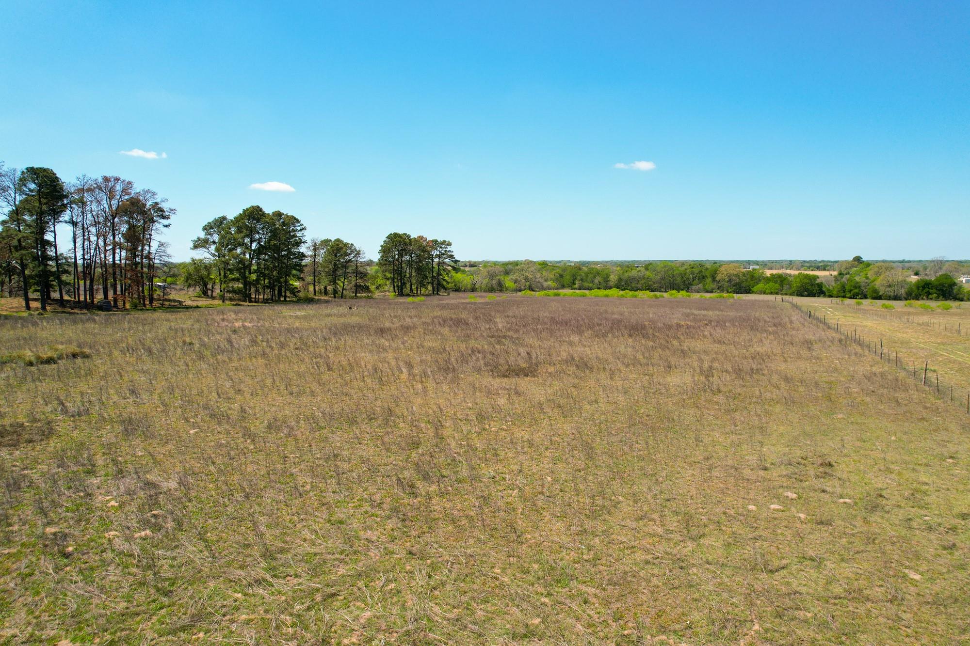 1550 Cattlemens Row, Lockhart, TX 78644