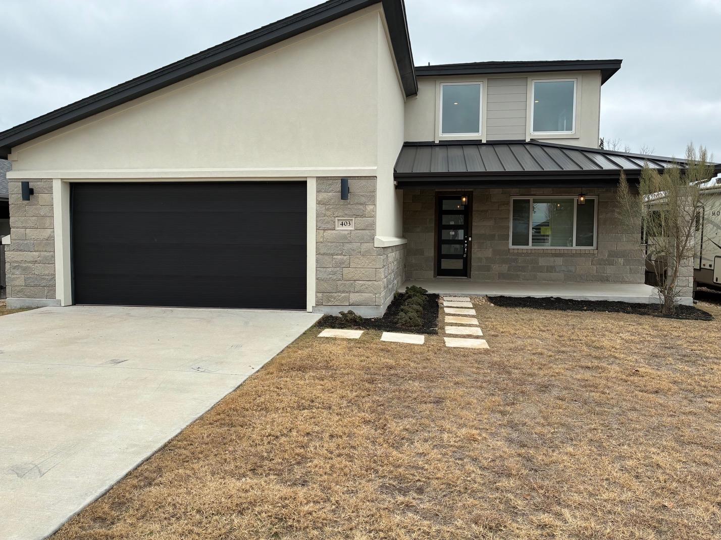 403 Summit Ridge Dr N, Point Venture, TX 78645