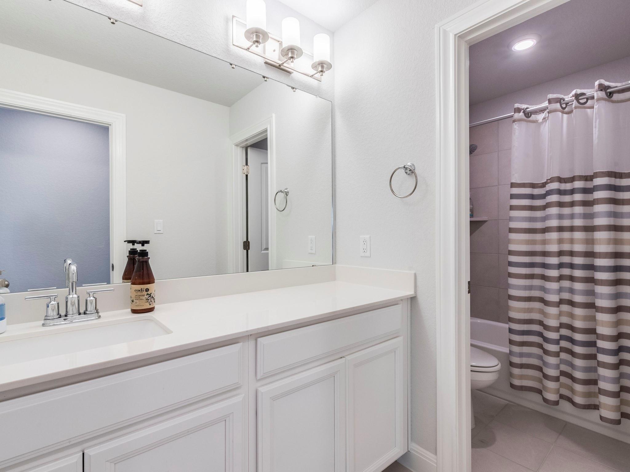 142 Mount Locke Rd, Dripping Springs, TX 78620