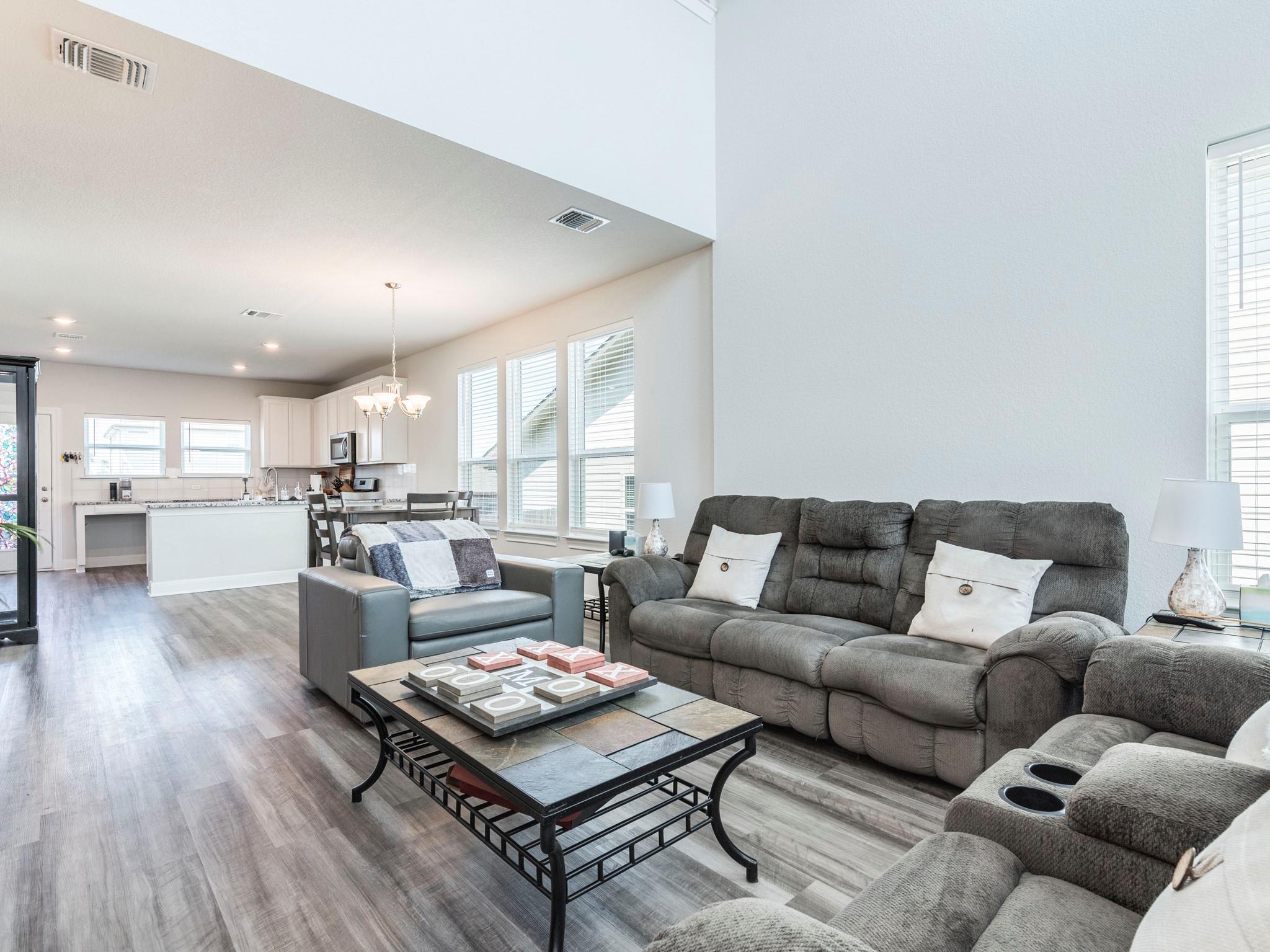 142 Mount Locke Rd, Dripping Springs, TX 78620