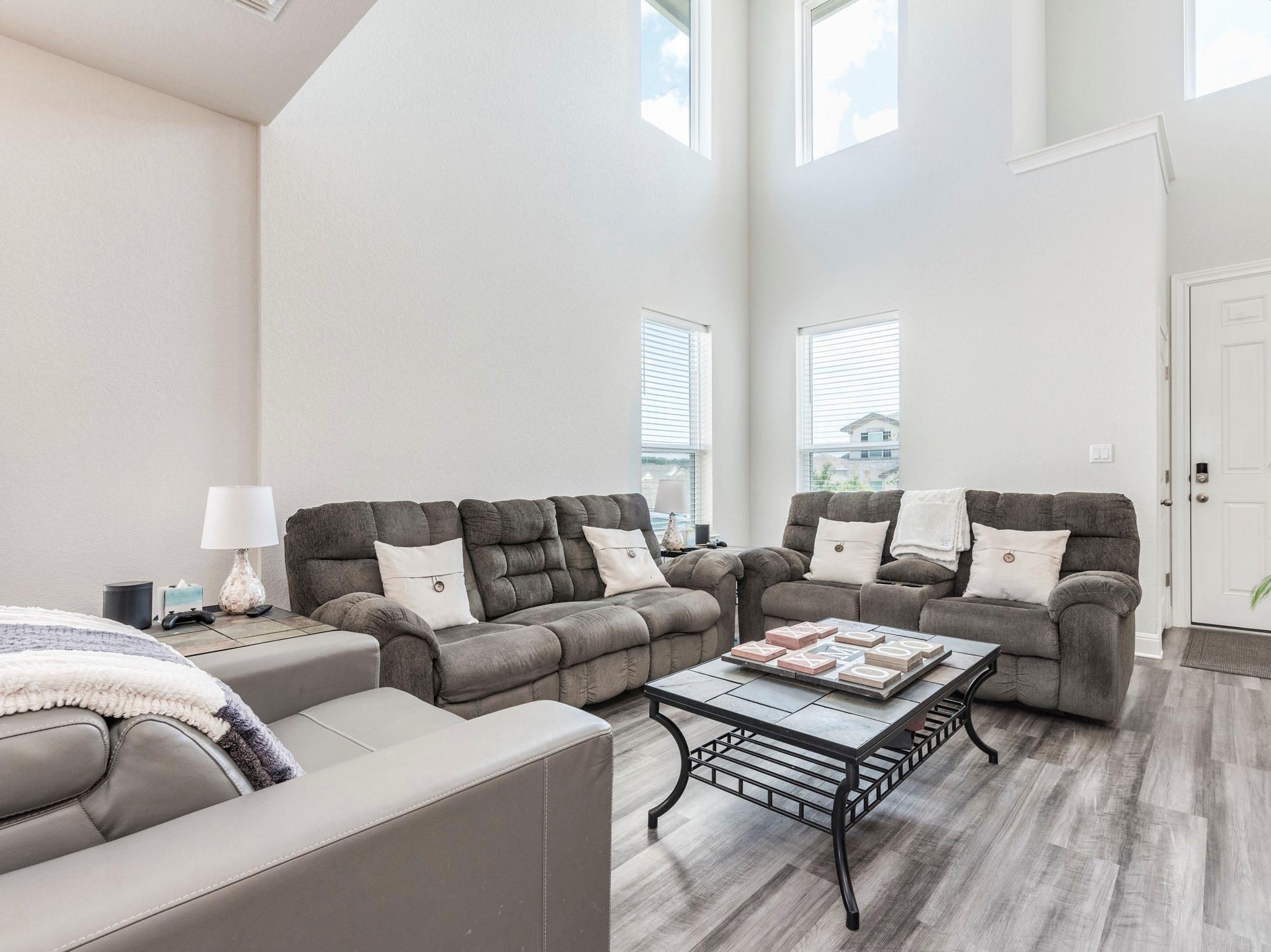 142 Mount Locke Rd, Dripping Springs, TX 78620