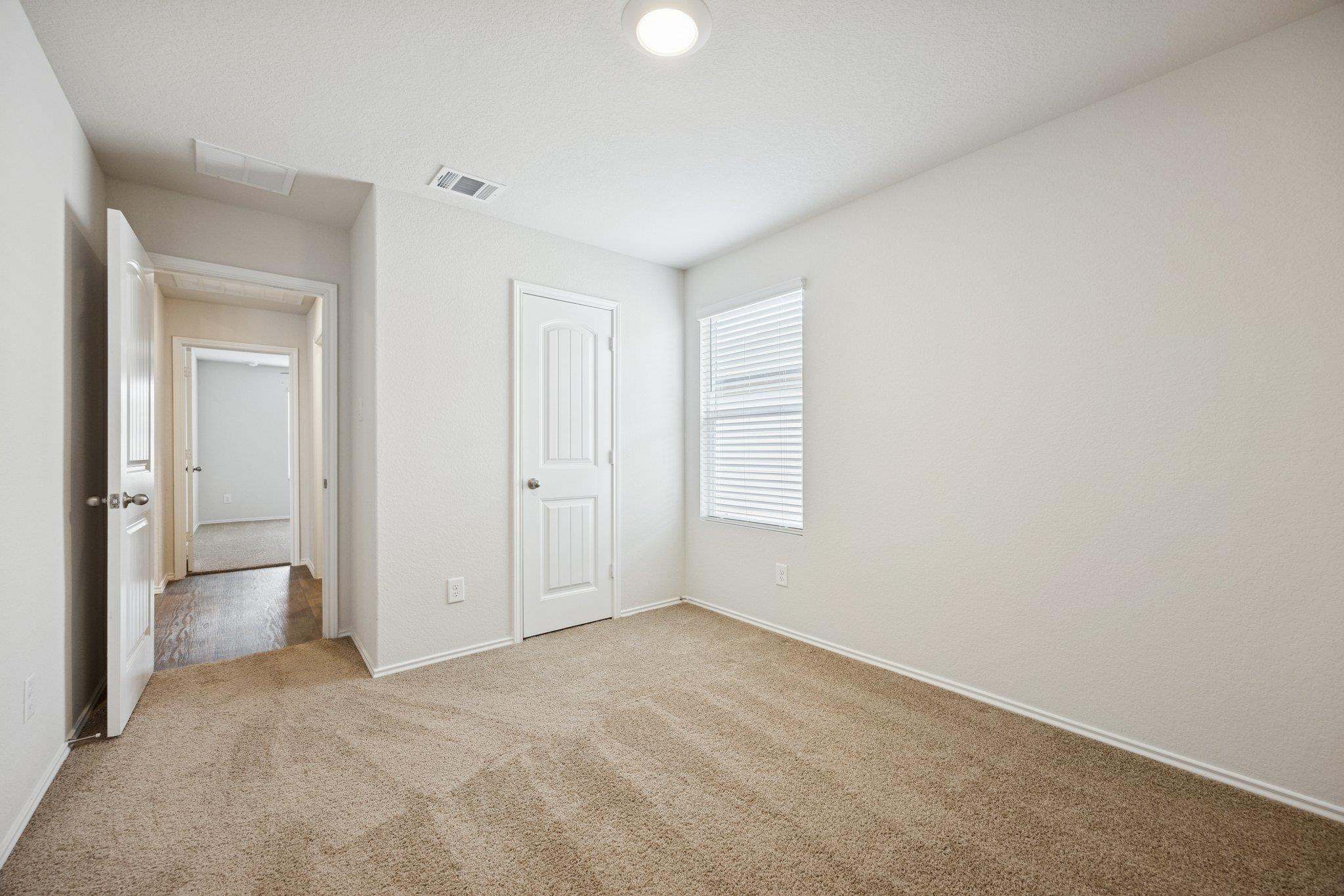 323 Shimmering Cv, San Marcos, TX 78666