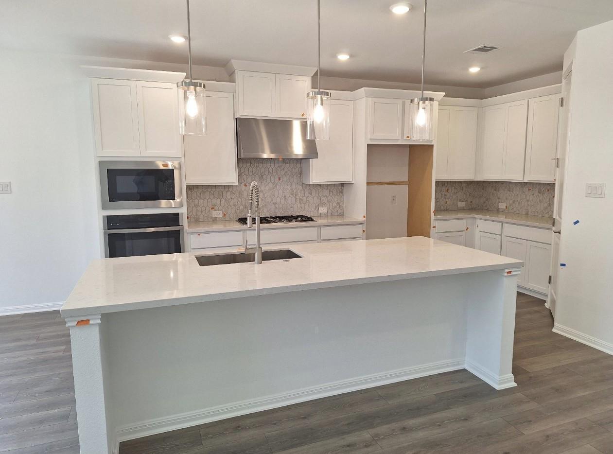 1000 Scenic Green Loop, Georgetown, TX 78628