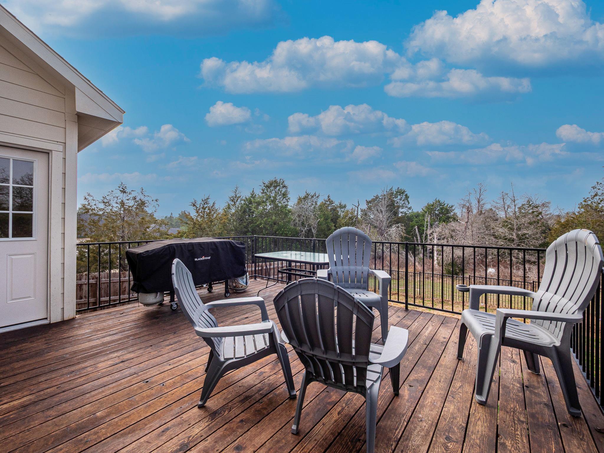 117 Arbor Point Dr, Elgin, TX 78621