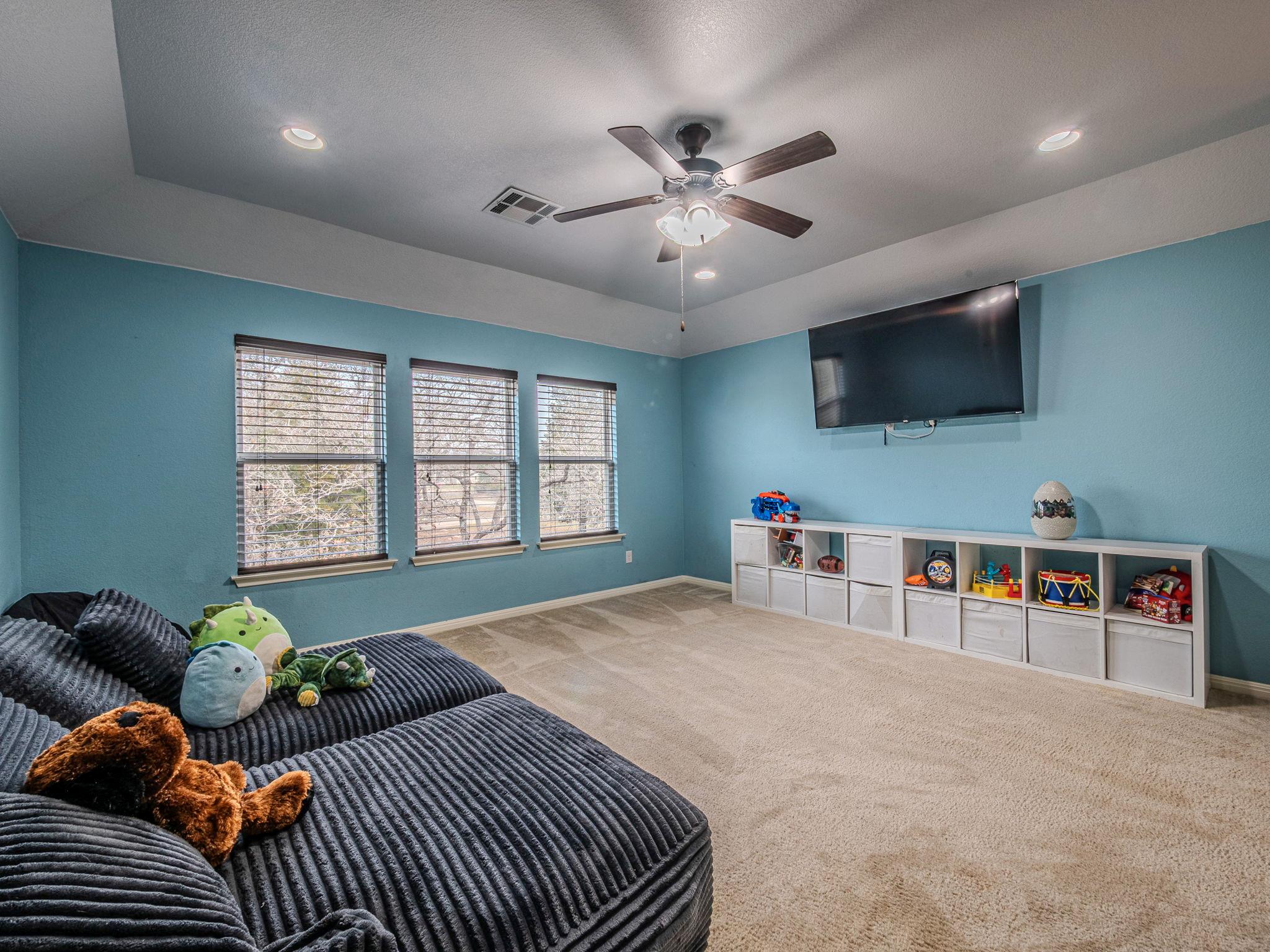 117 Arbor Point Dr, Elgin, TX 78621