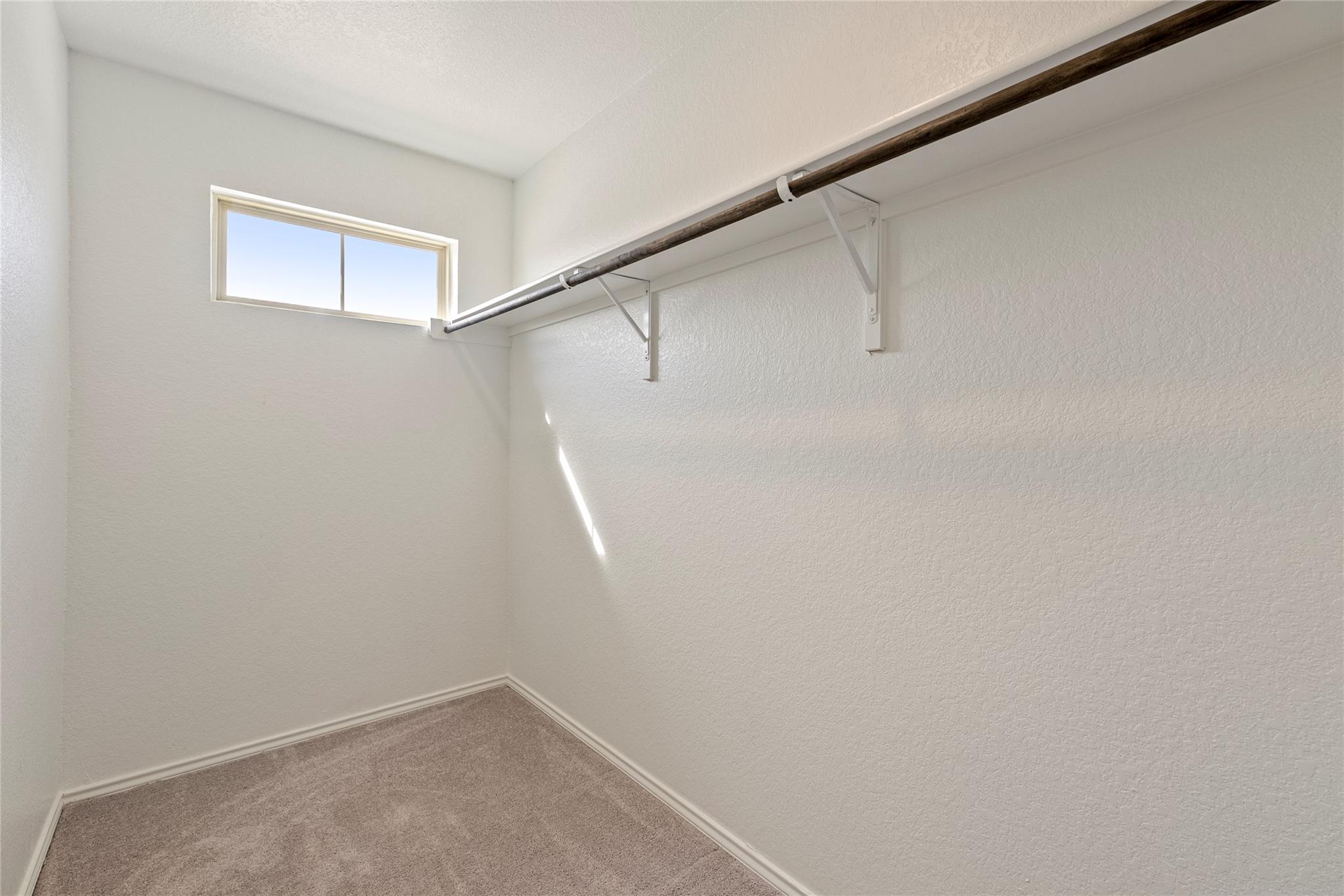 420 Bella Luna Way, Liberty Hill, TX 78642