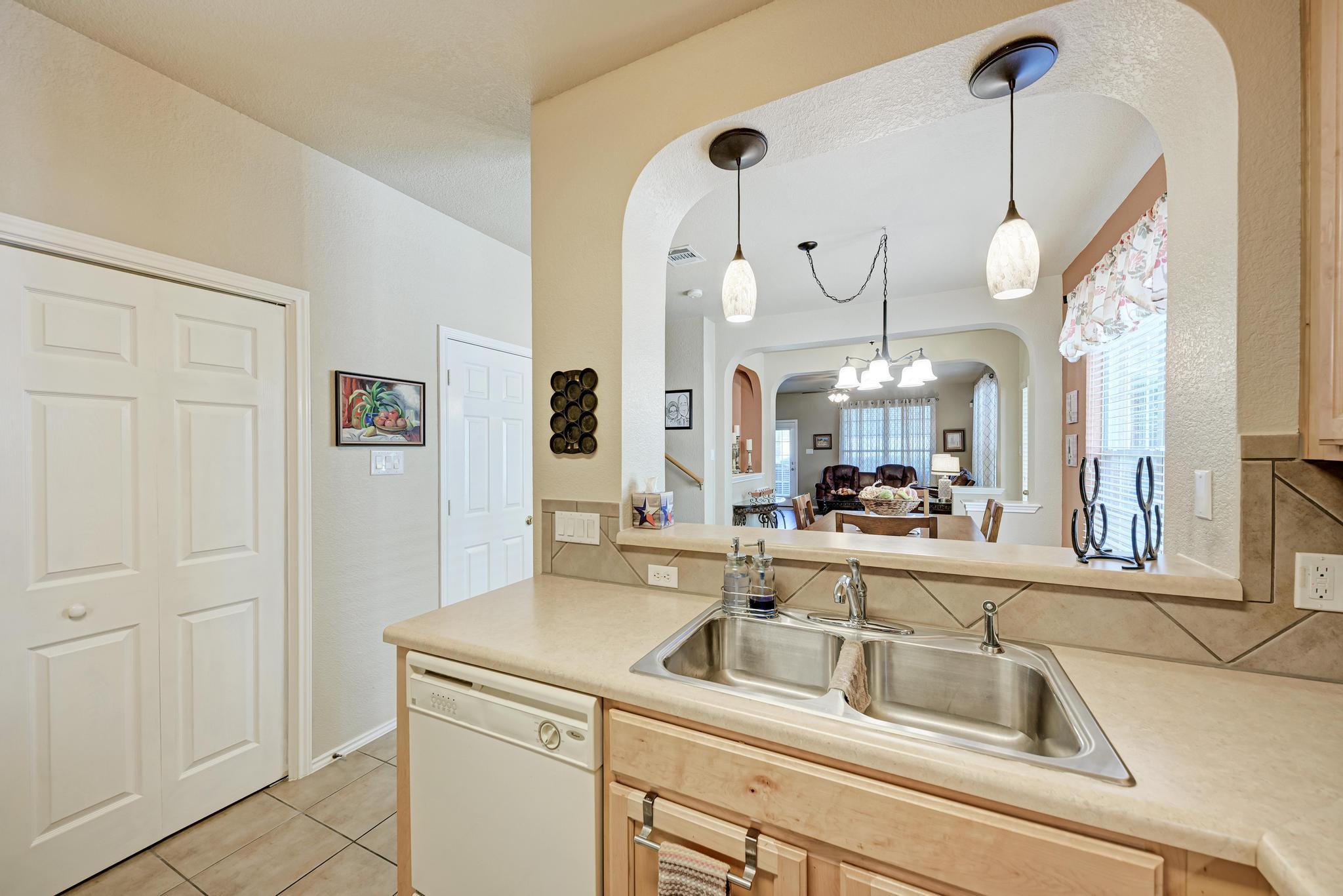 16100 S Great Oaks Dr # 602, Round Rock, TX 78681