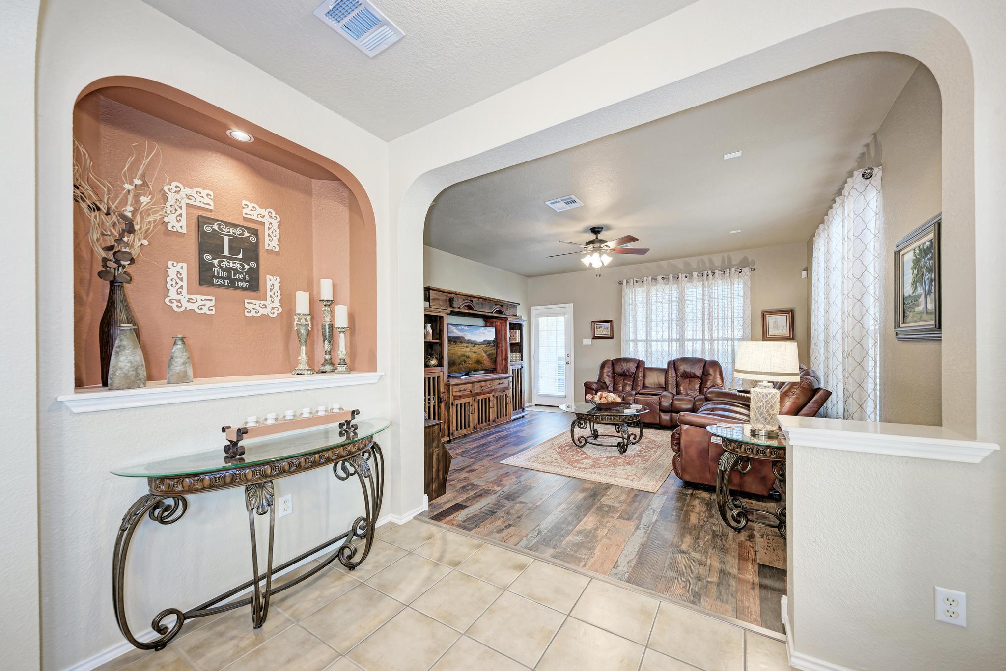 16100 S Great Oaks Dr # 602, Round Rock, TX 78681