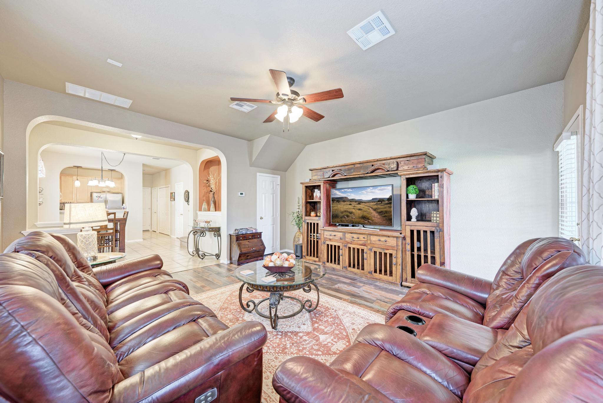 16100 S Great Oaks Dr # 602, Round Rock, TX 78681