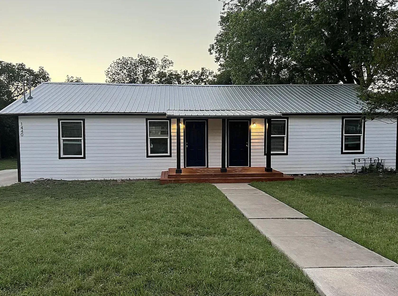 1440 Jackson St # B, New Braunfels, TX 78130