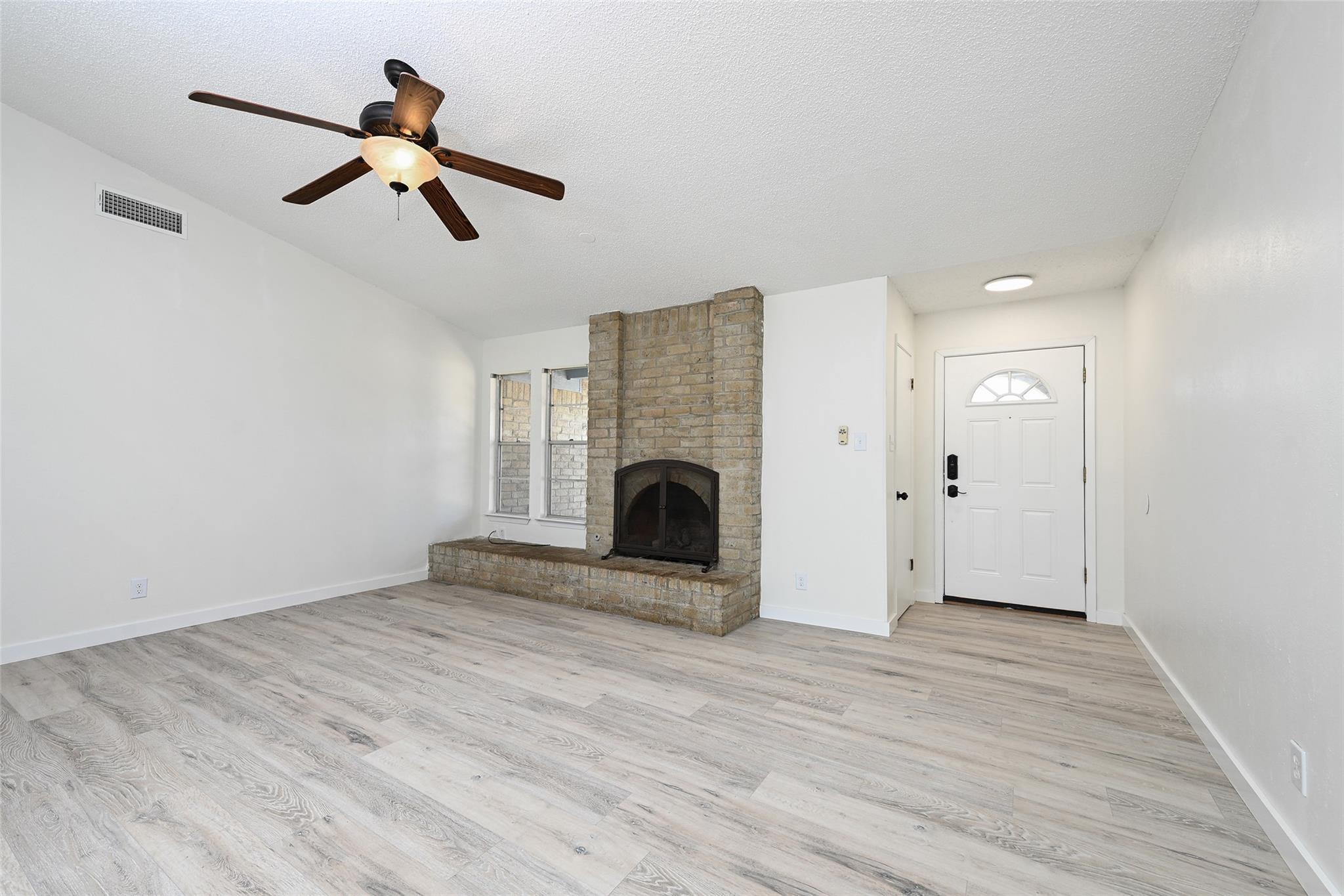 404 Northwood Dr, Georgetown, TX 78628