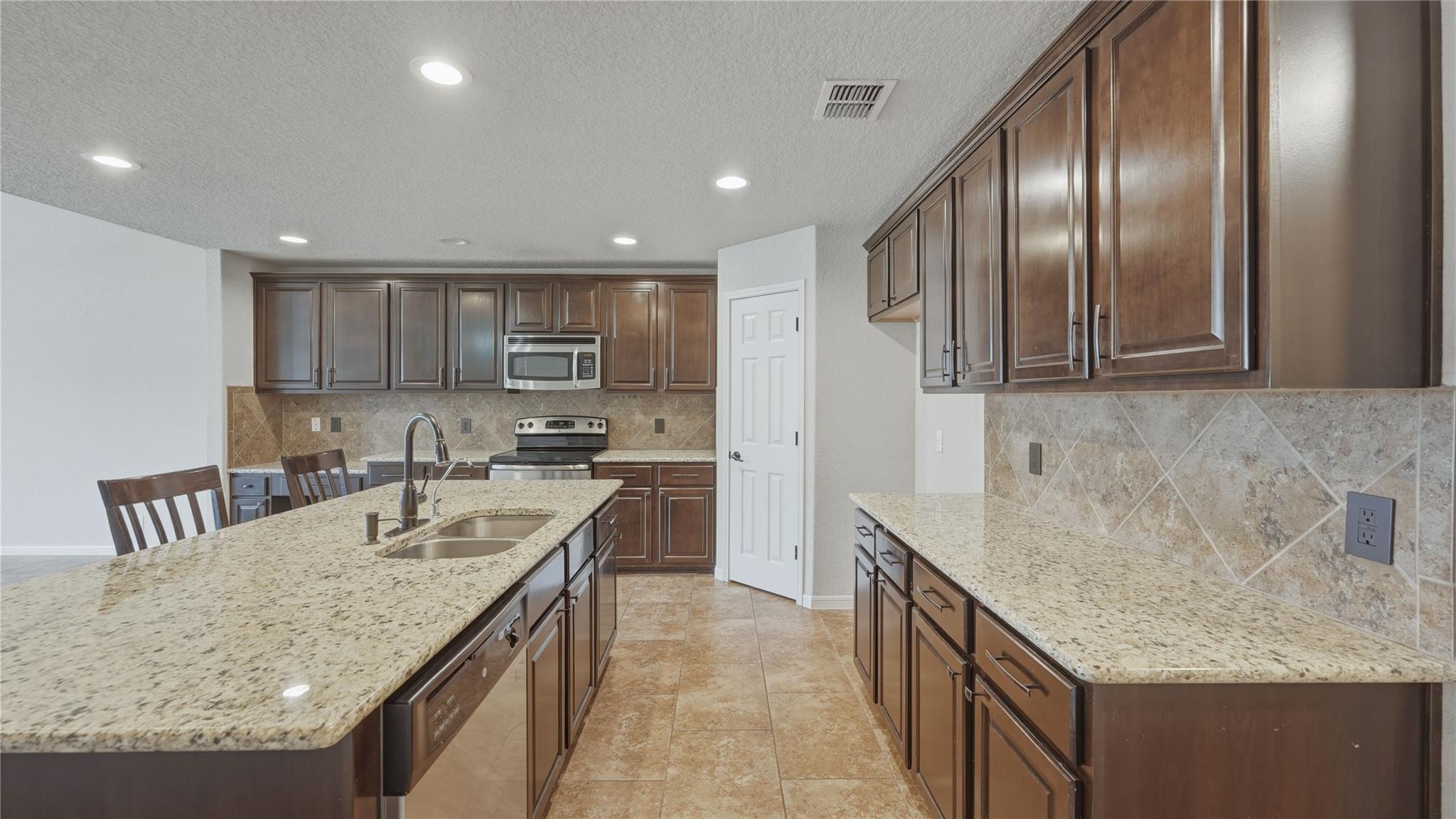 2724 Scarlet Tanger, New Braunfels, TX 78130