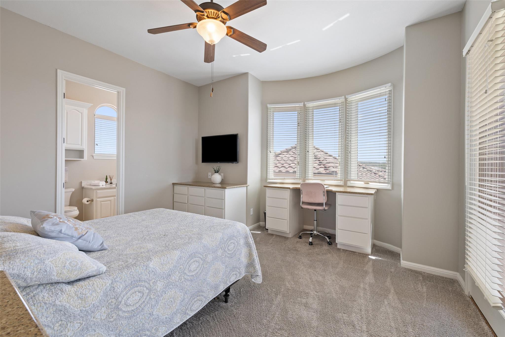 25616 Kahala Sunset Ct, Spicewood, TX 78669