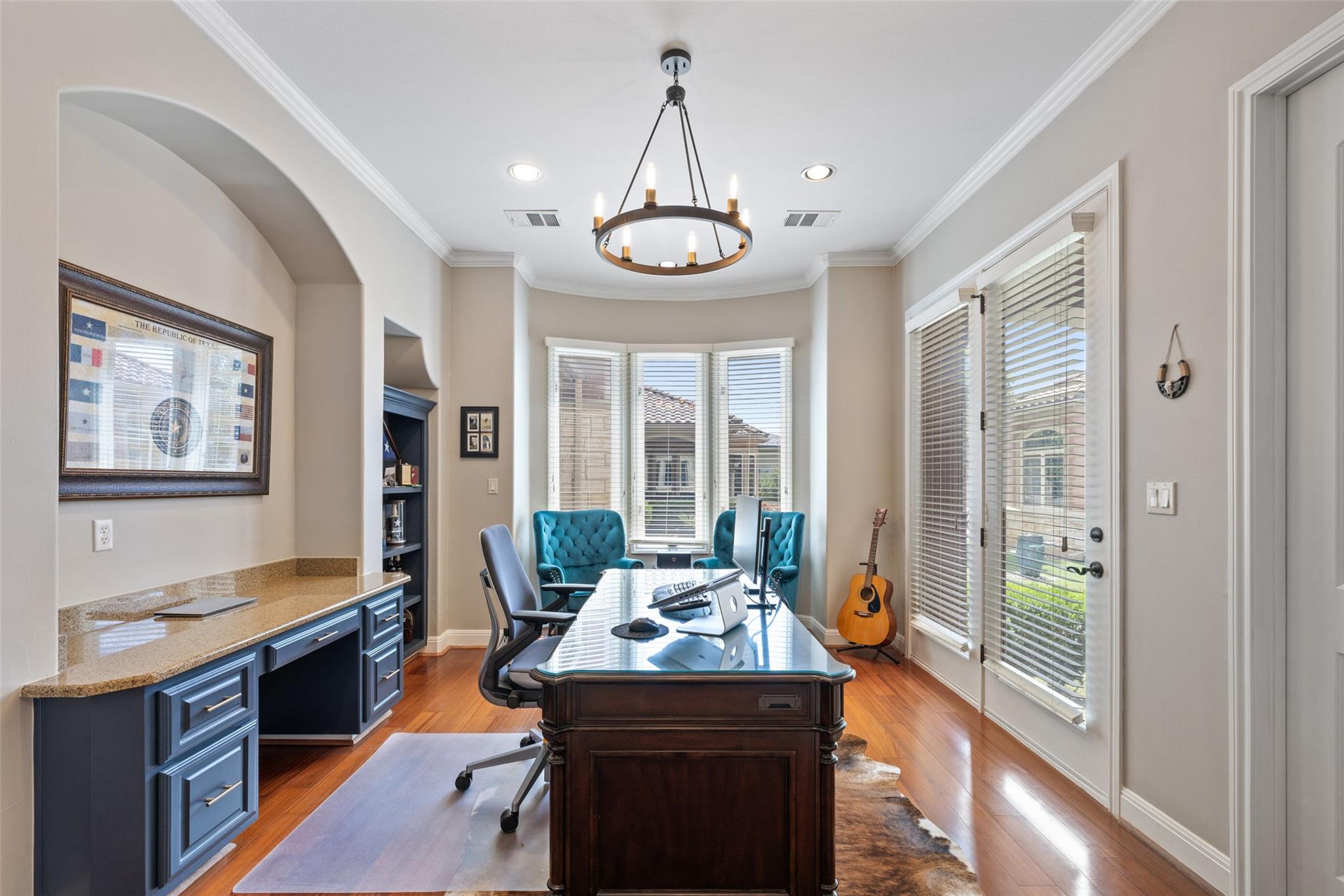 25616 Kahala Sunset Ct, Spicewood, TX 78669