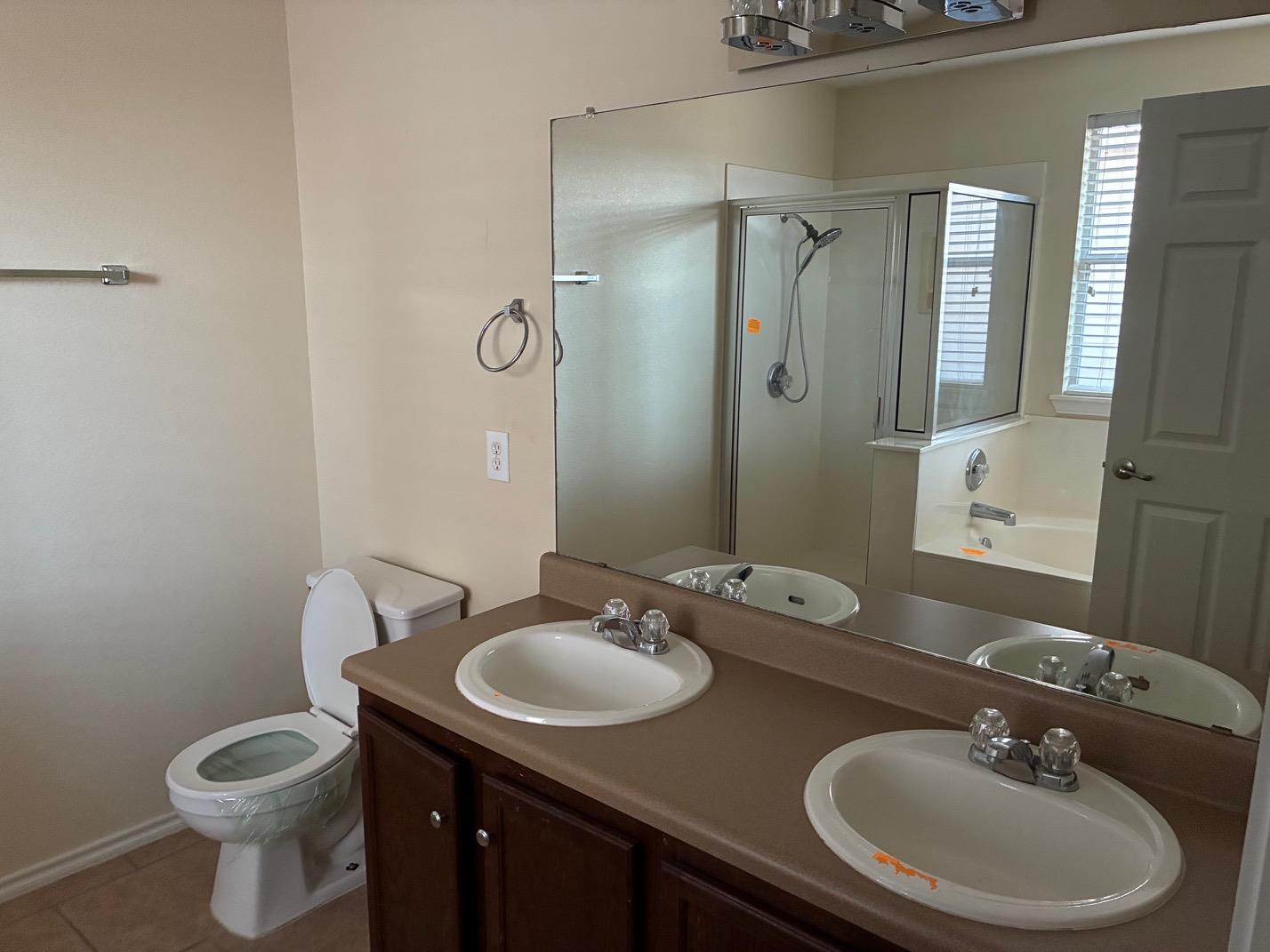 12708 La Paz Ln, Del Valle, TX 78617