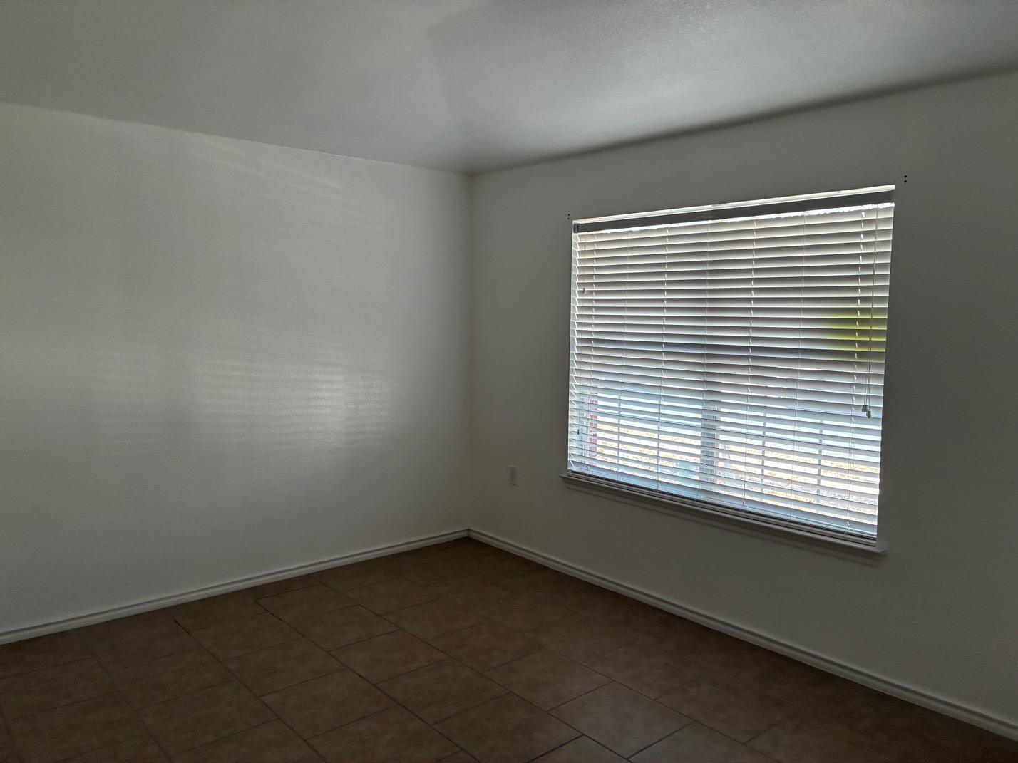 12708 La Paz Ln, Del Valle, TX 78617