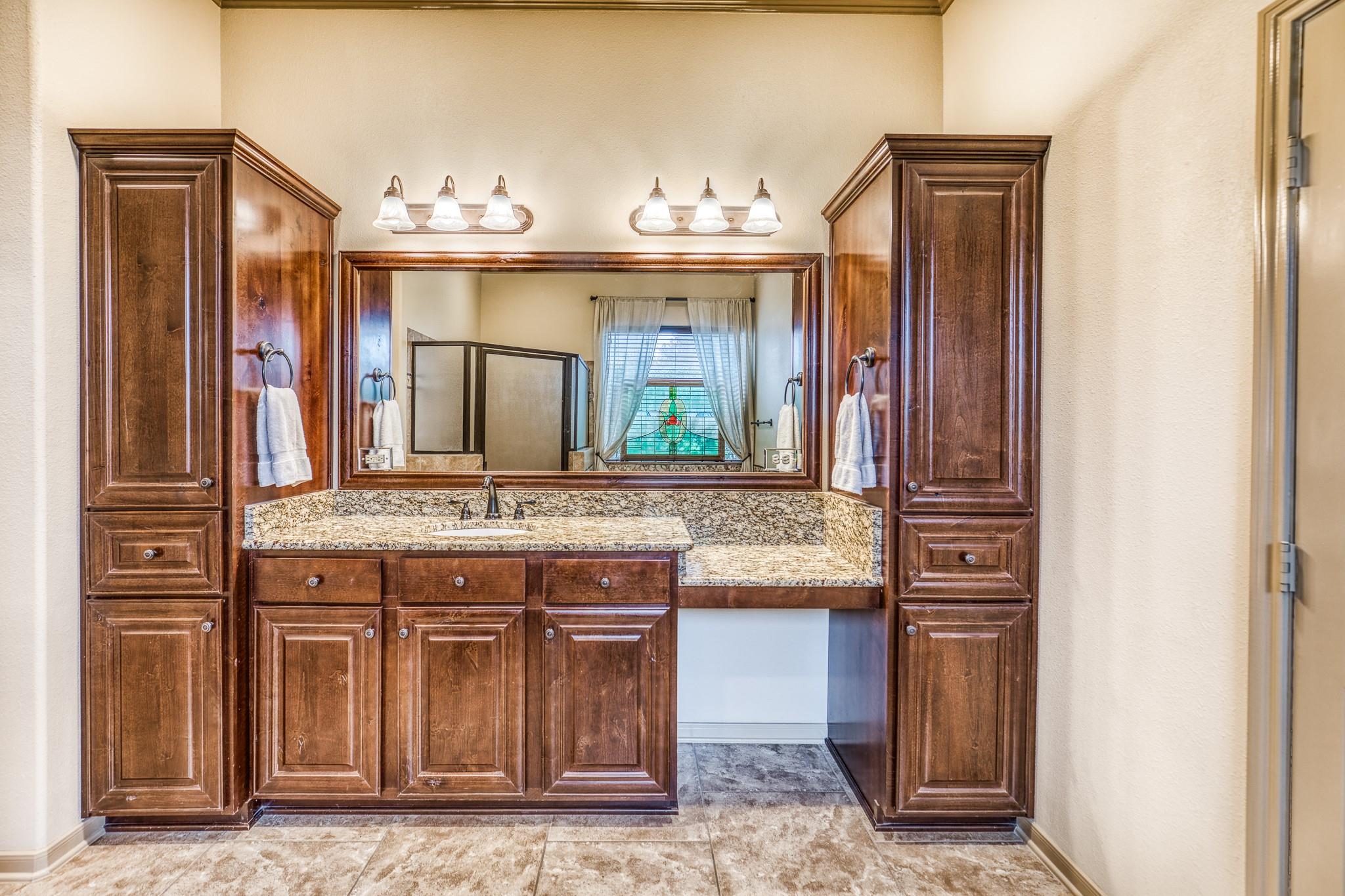 677 Grubbs Rd, Sealy, TX 77474