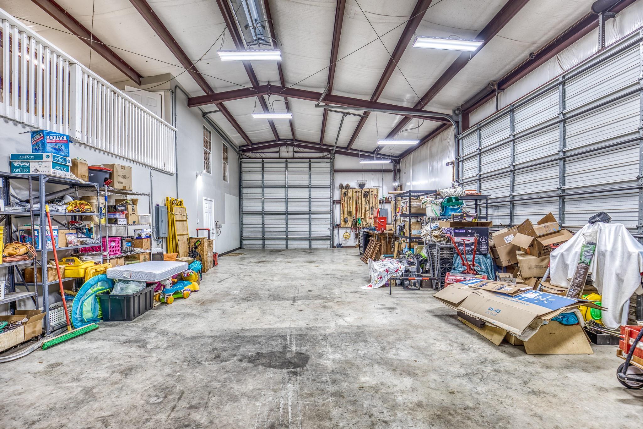 677 Grubbs Rd, Sealy, TX 77474