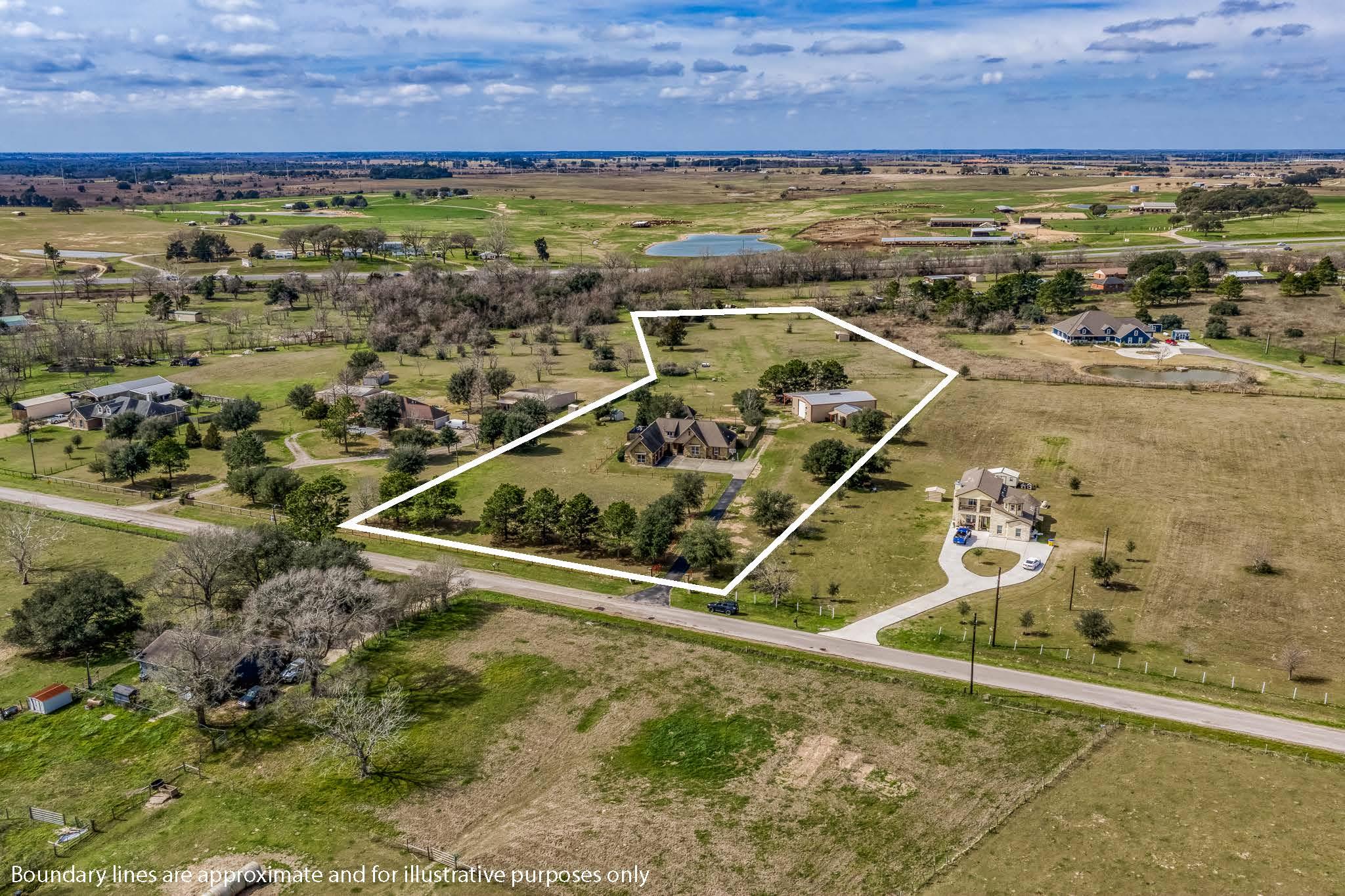 677 Grubbs Rd, Sealy, TX 77474