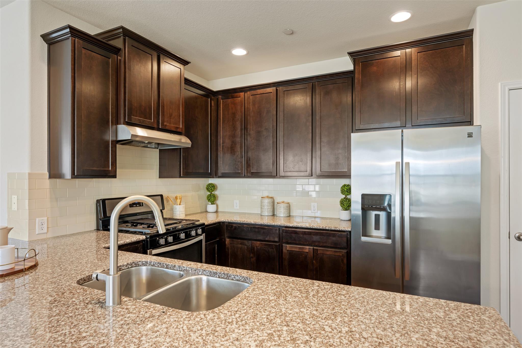 2304 S Lakeline Blvd # 564, Cedar Park, TX 78613