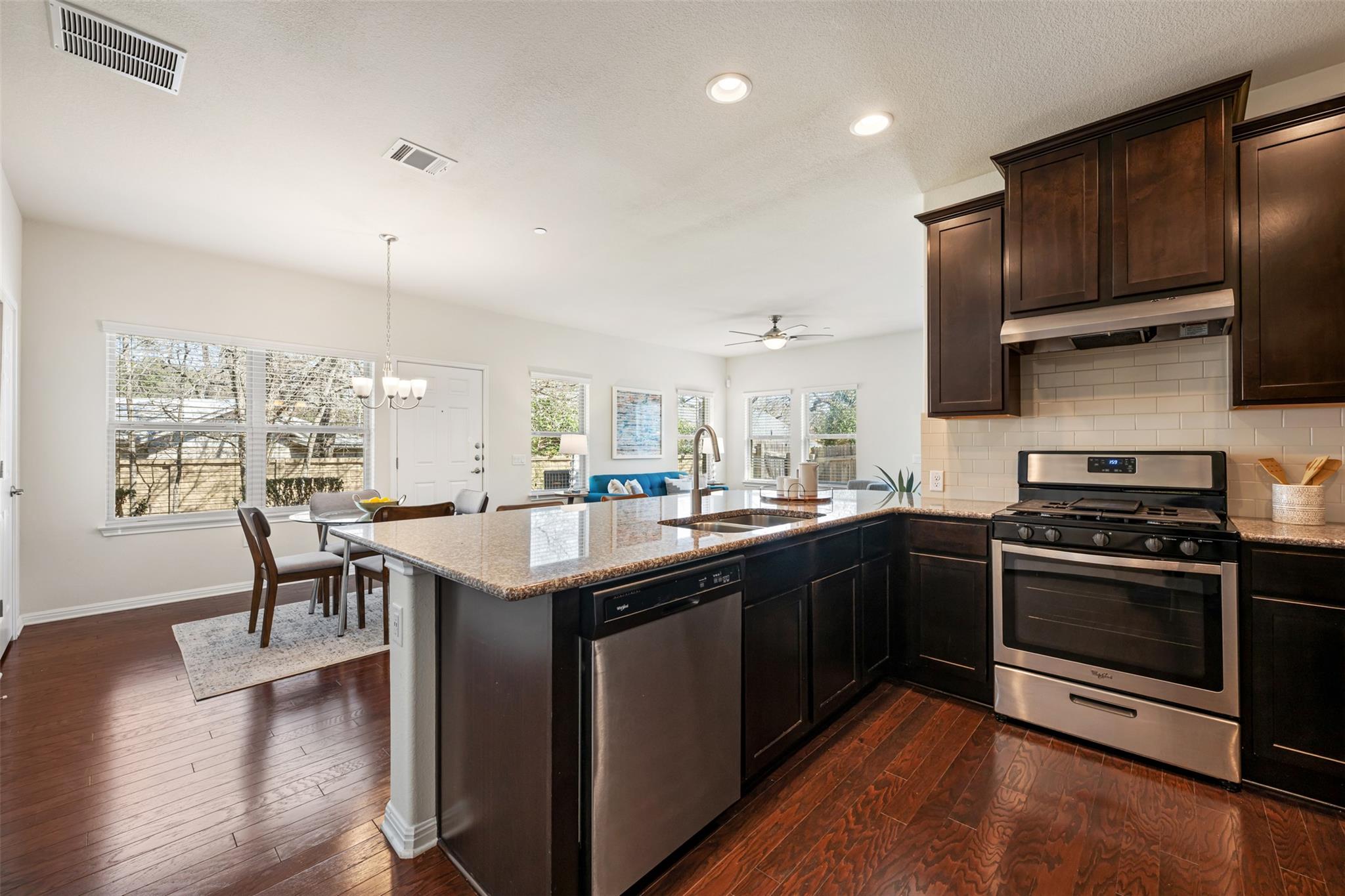 2304 S Lakeline Blvd # 564, Cedar Park, TX 78613