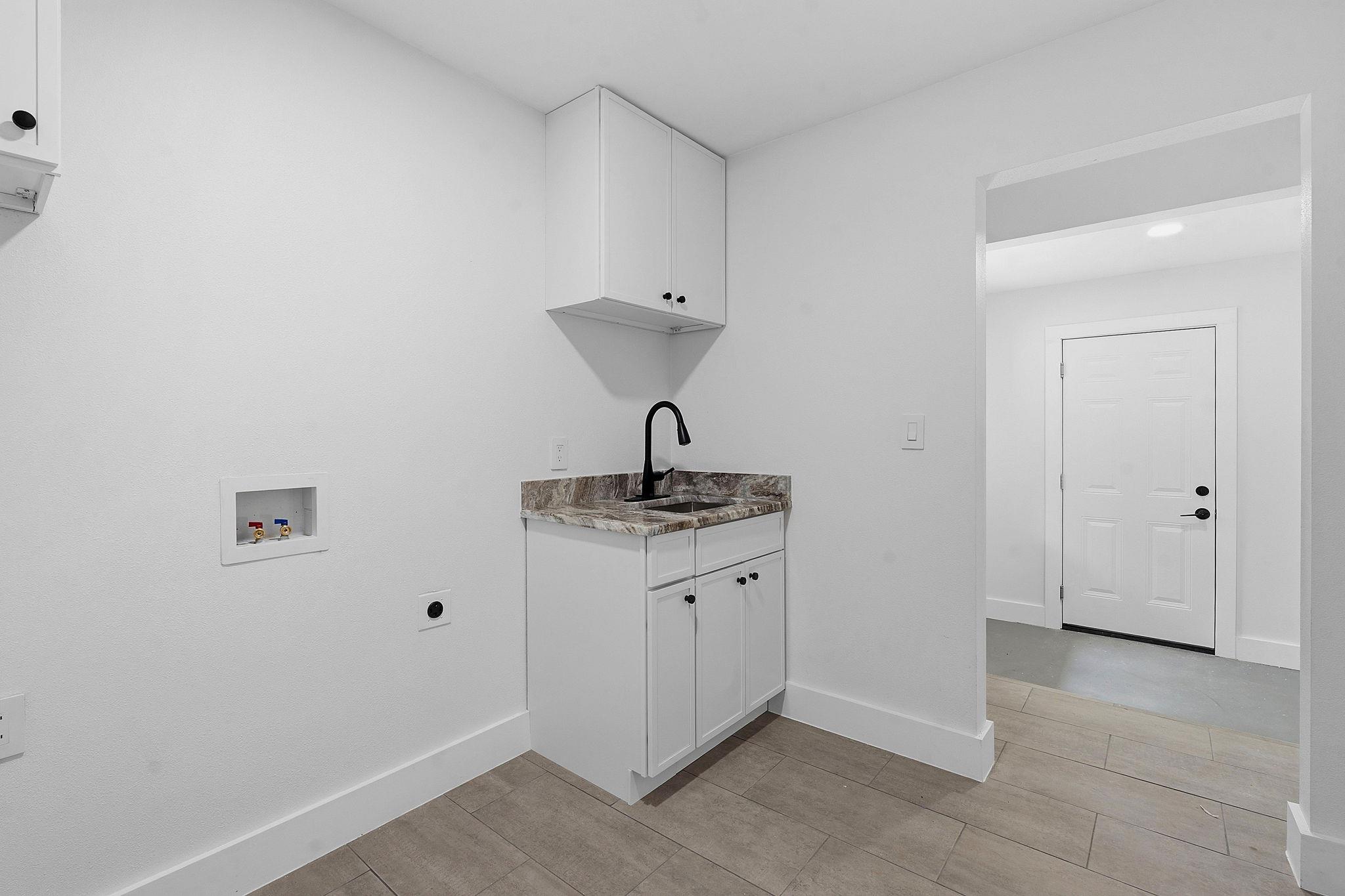 8312 Adirondack Trl, Austin, TX 78759