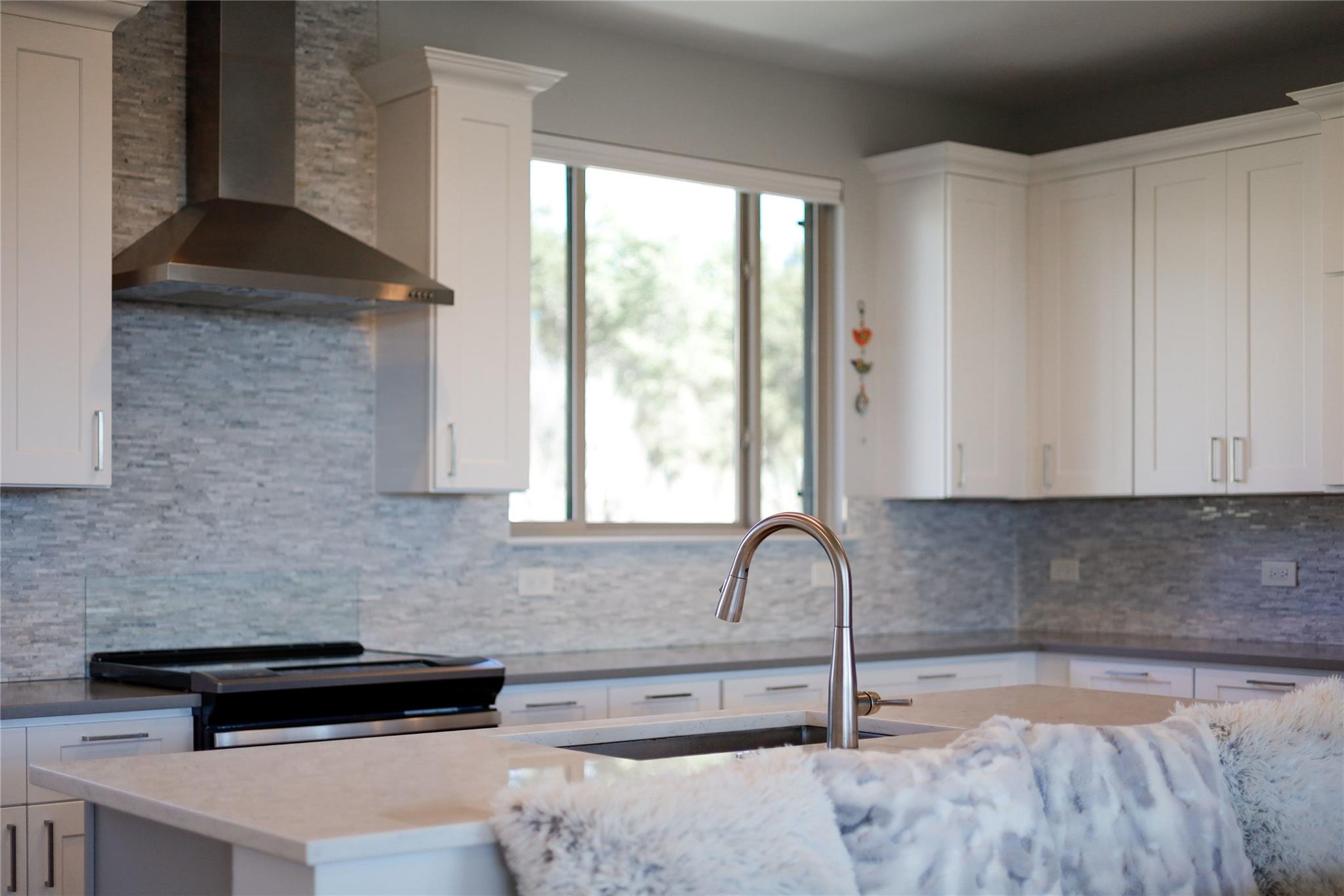 21013 Nimitz Ave, Lago Vista, TX 78645