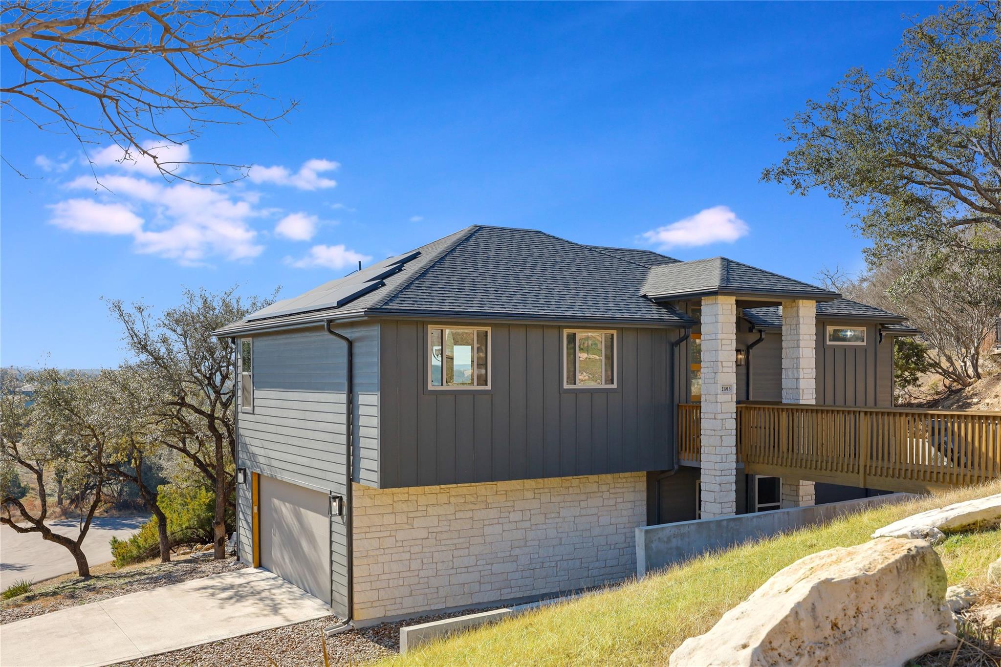 21013 Nimitz Ave, Lago Vista, TX 78645