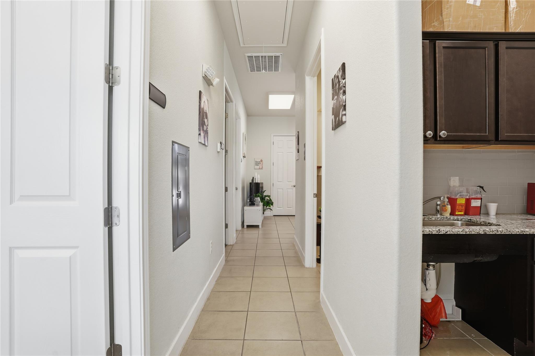 2251 Bagdad Rd # 302, Cedar Park, TX 78613