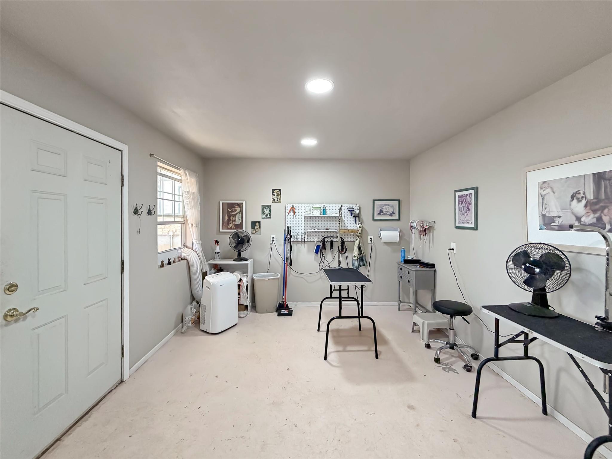 301 Canyon Edge, Canyon Lake, TX 78133