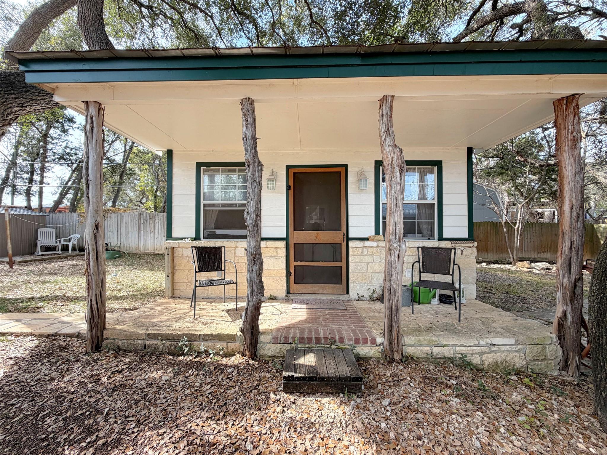 301 Canyon Edge, Canyon Lake, TX 78133