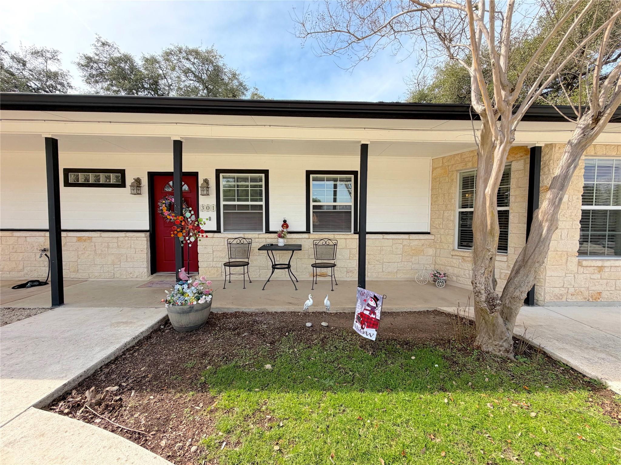 301 Canyon Edge, Canyon Lake, TX 78133