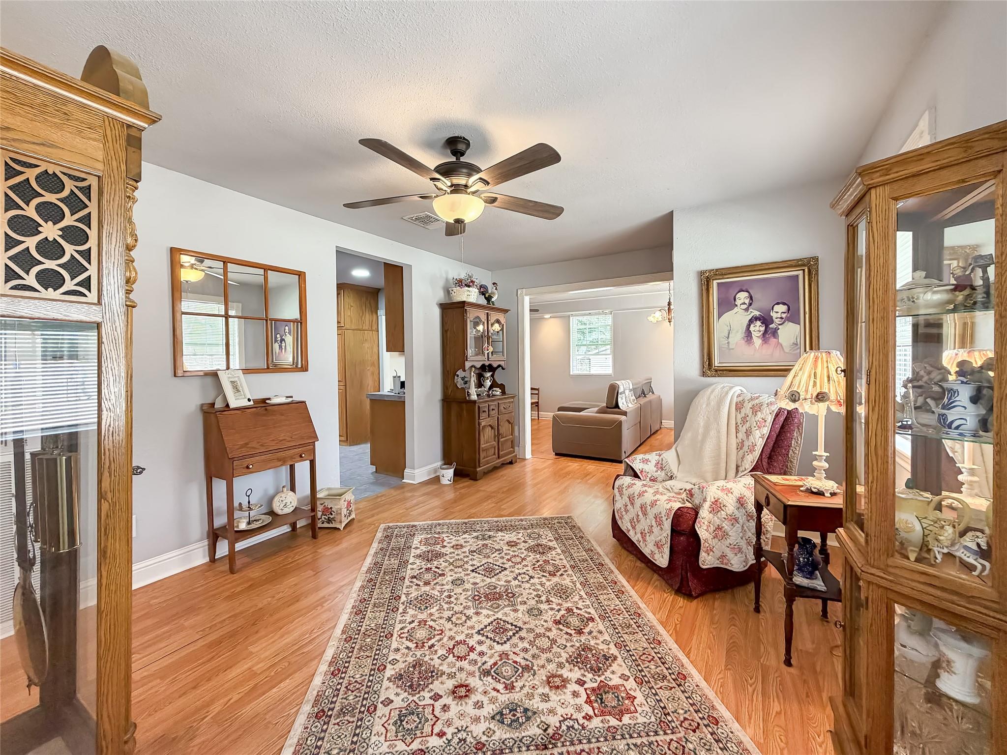 301 Canyon Edge, Canyon Lake, TX 78133