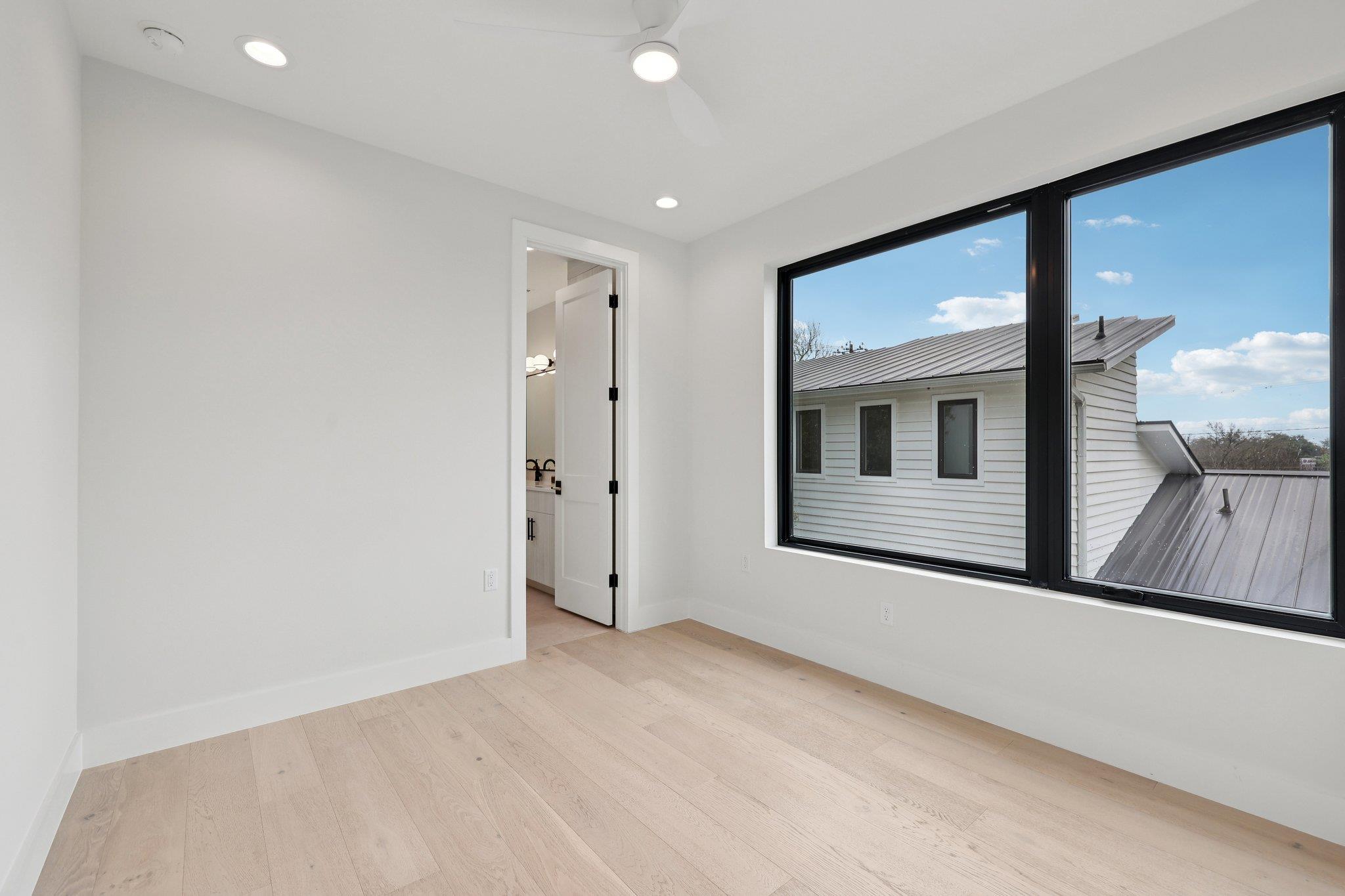 1805 Frazier Ave, Austin, TX 78704